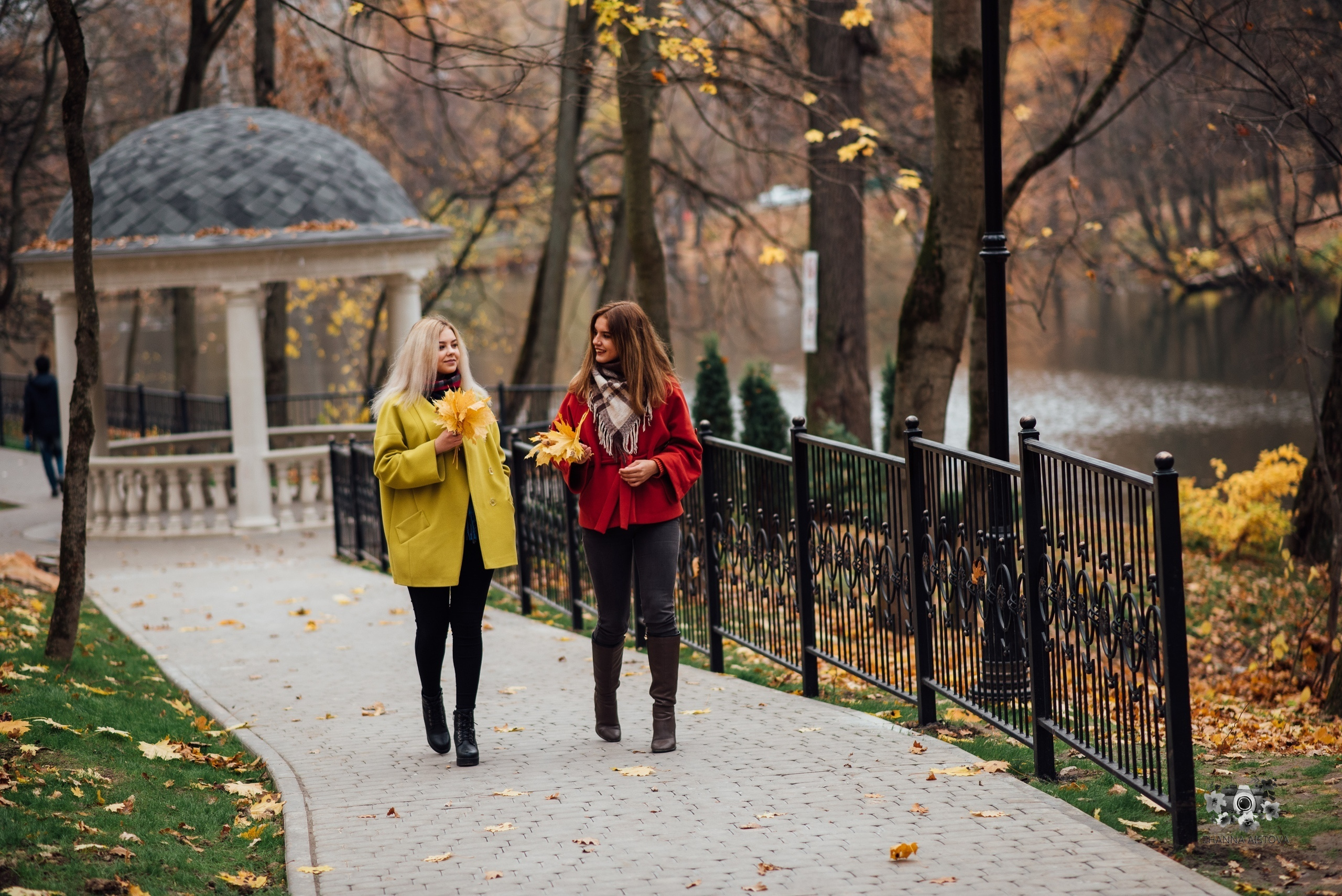 Осенние фотосессии в Туле. Портретный, семейный, свадебный фотограф. Бизнес, контент съёмка. Тула