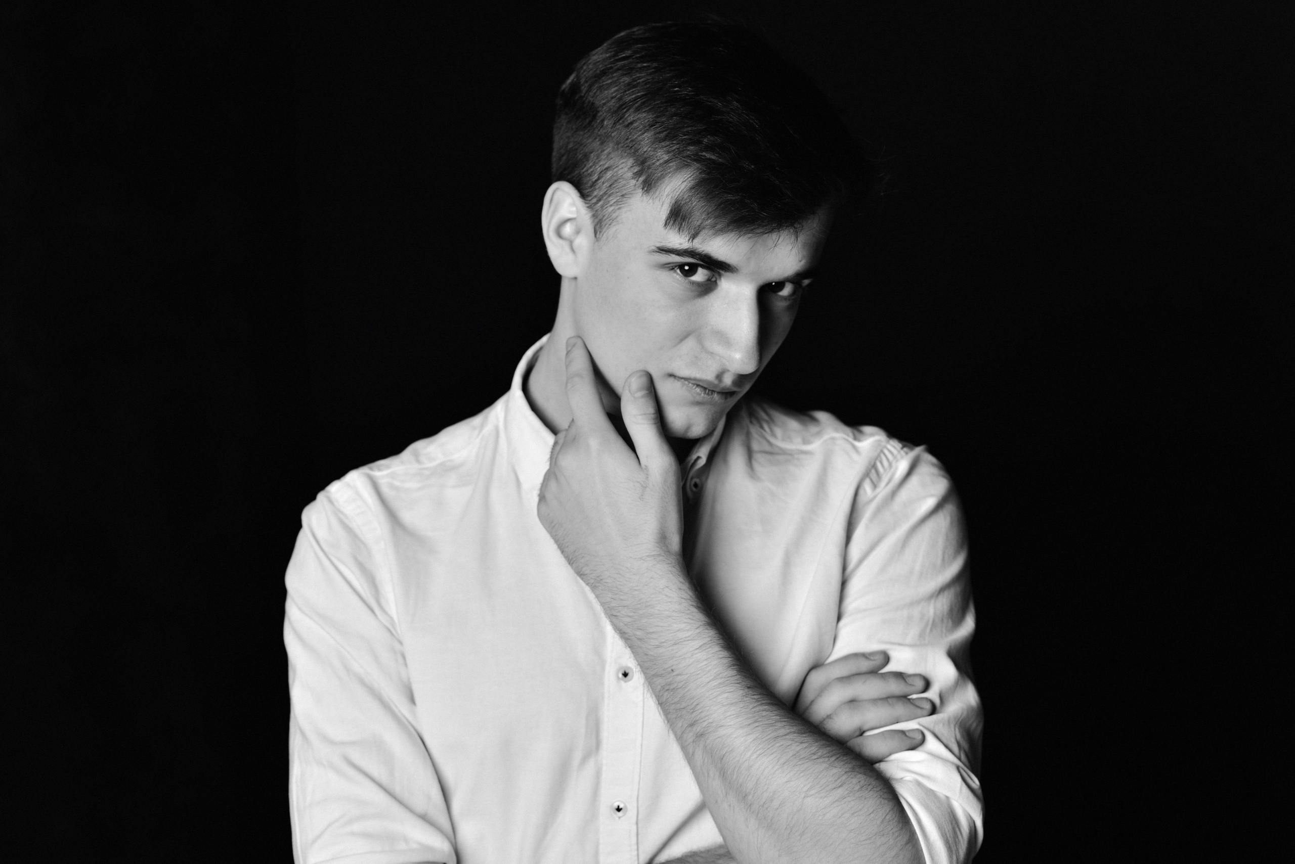 Чб портреты в Туле. Портретный, семейный, свадебный фотограф. Бизнес, контент съёмка. Тула