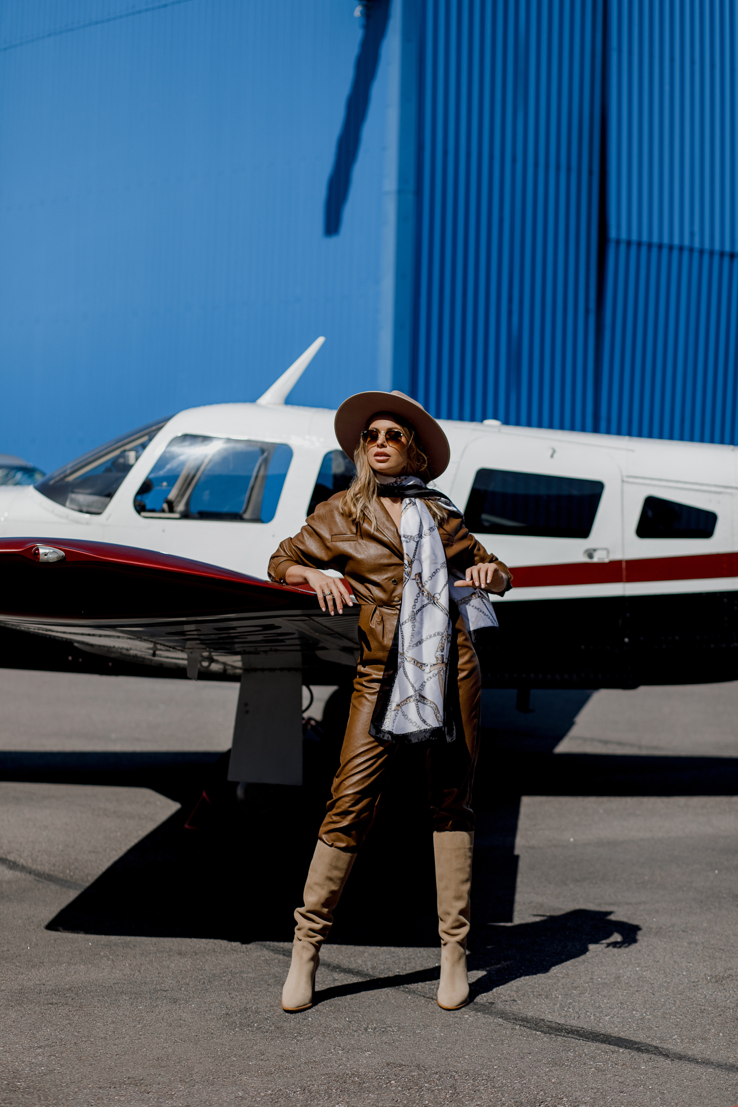 Airplane Kate. NatalieDmi — фотосессия беременности, семейный фотограф, портрет