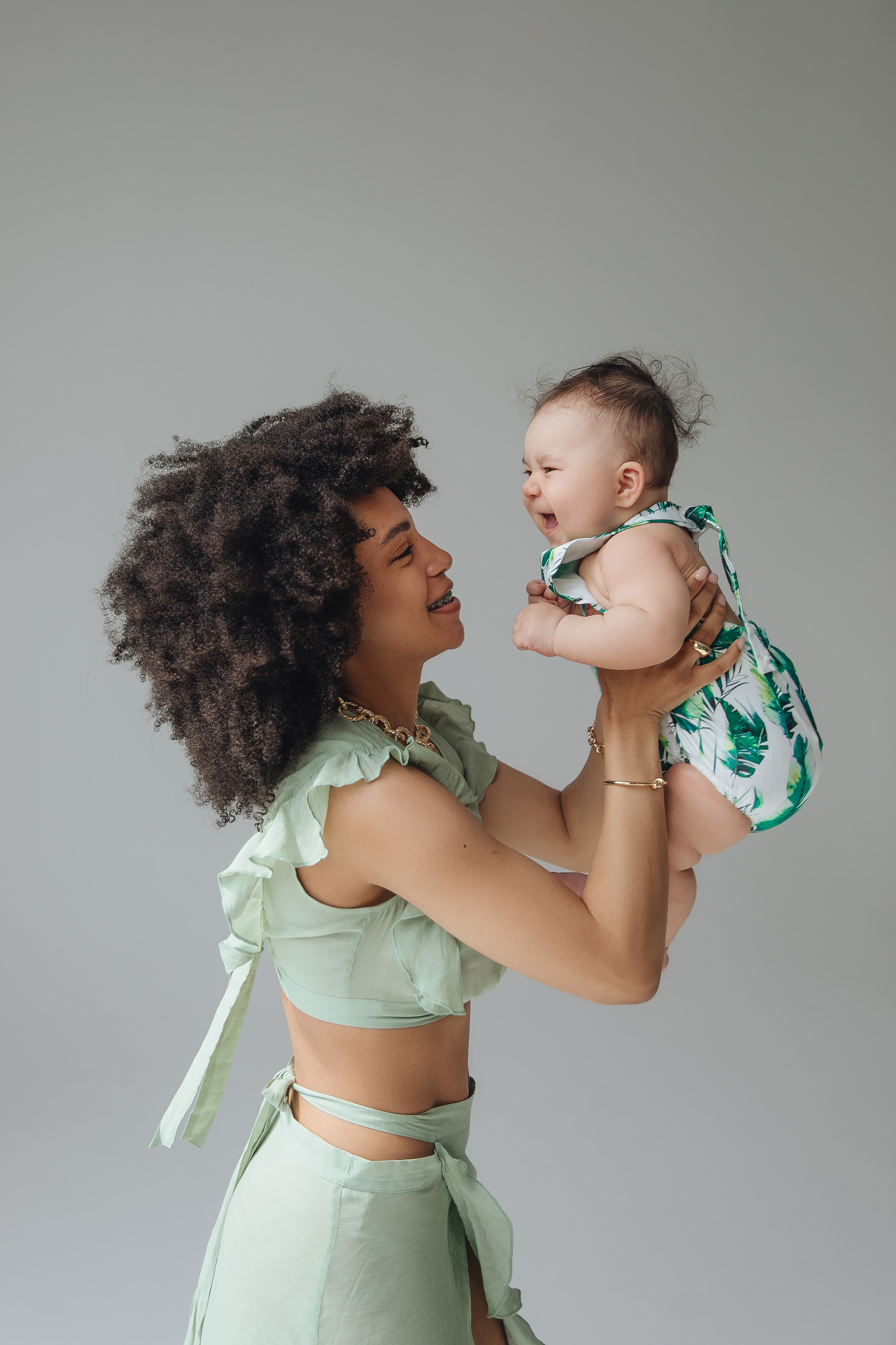 Mum Baby. NatalieDmi — фотосессия беременности, семейный фотограф, портрет