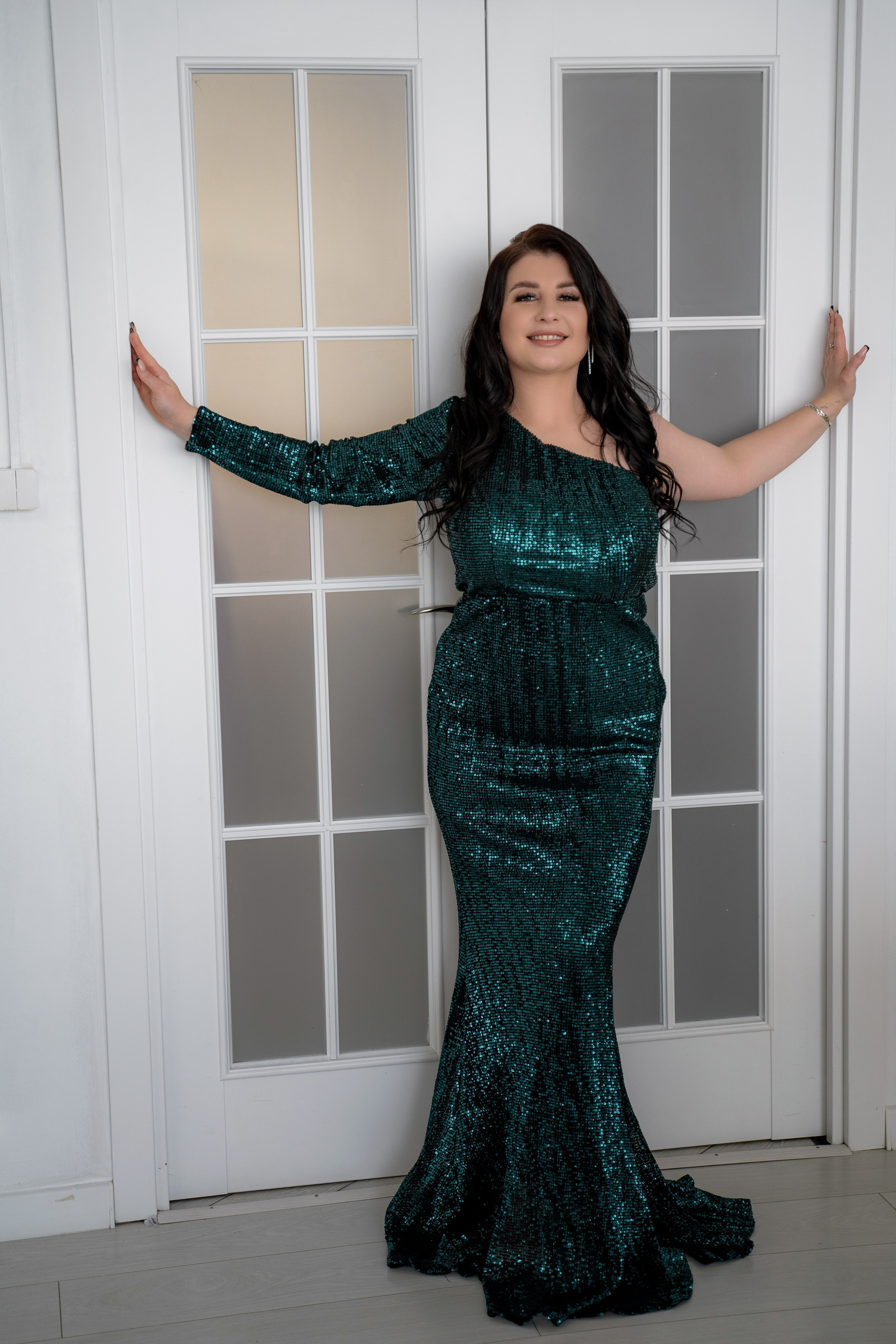 Платья для девушек размер 40-46. Фотостудия Малина в городе Улан-Удэ. Фотограф Ирина Жарникова