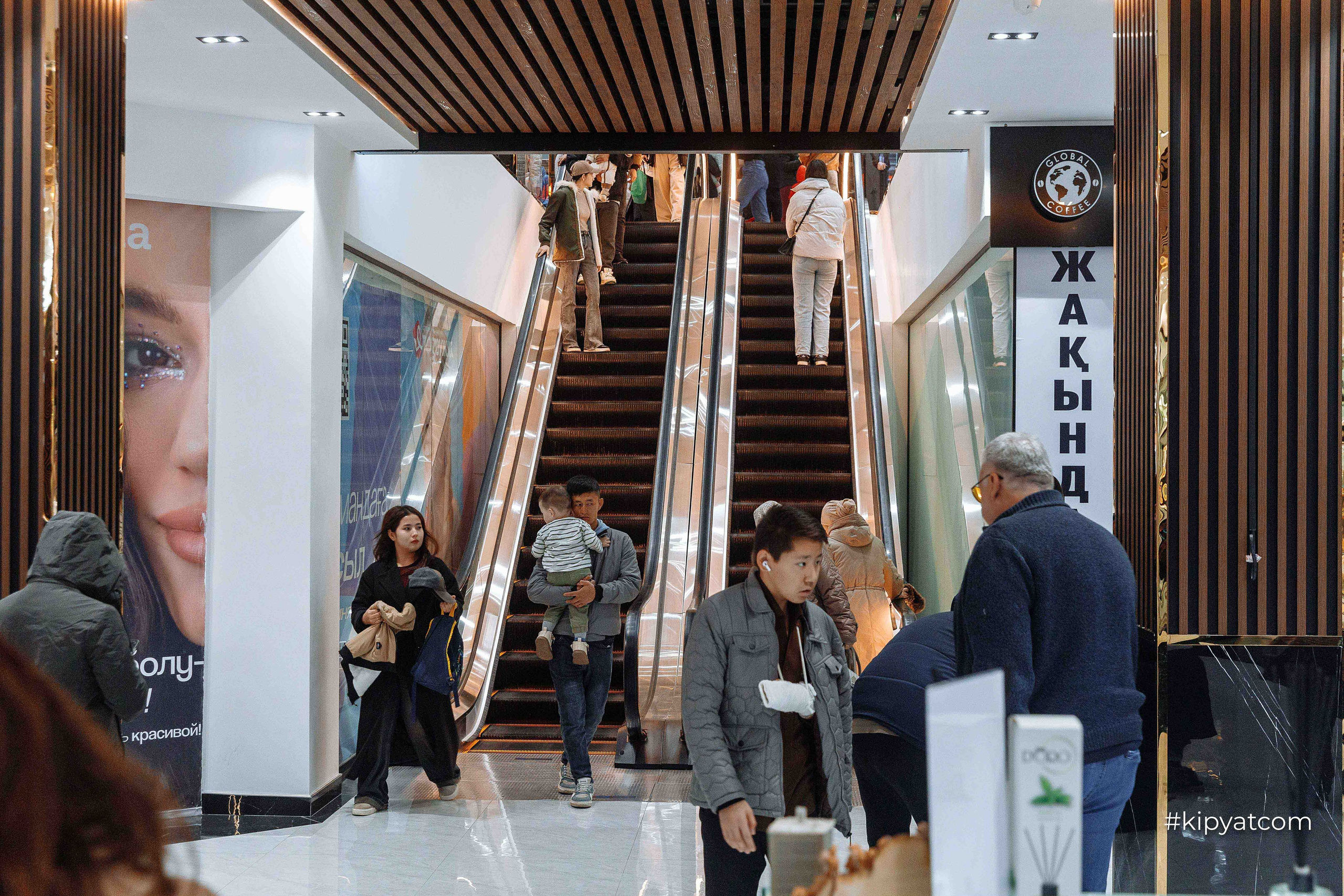 Официальное открытие ТРЦ «Royal Plaza»