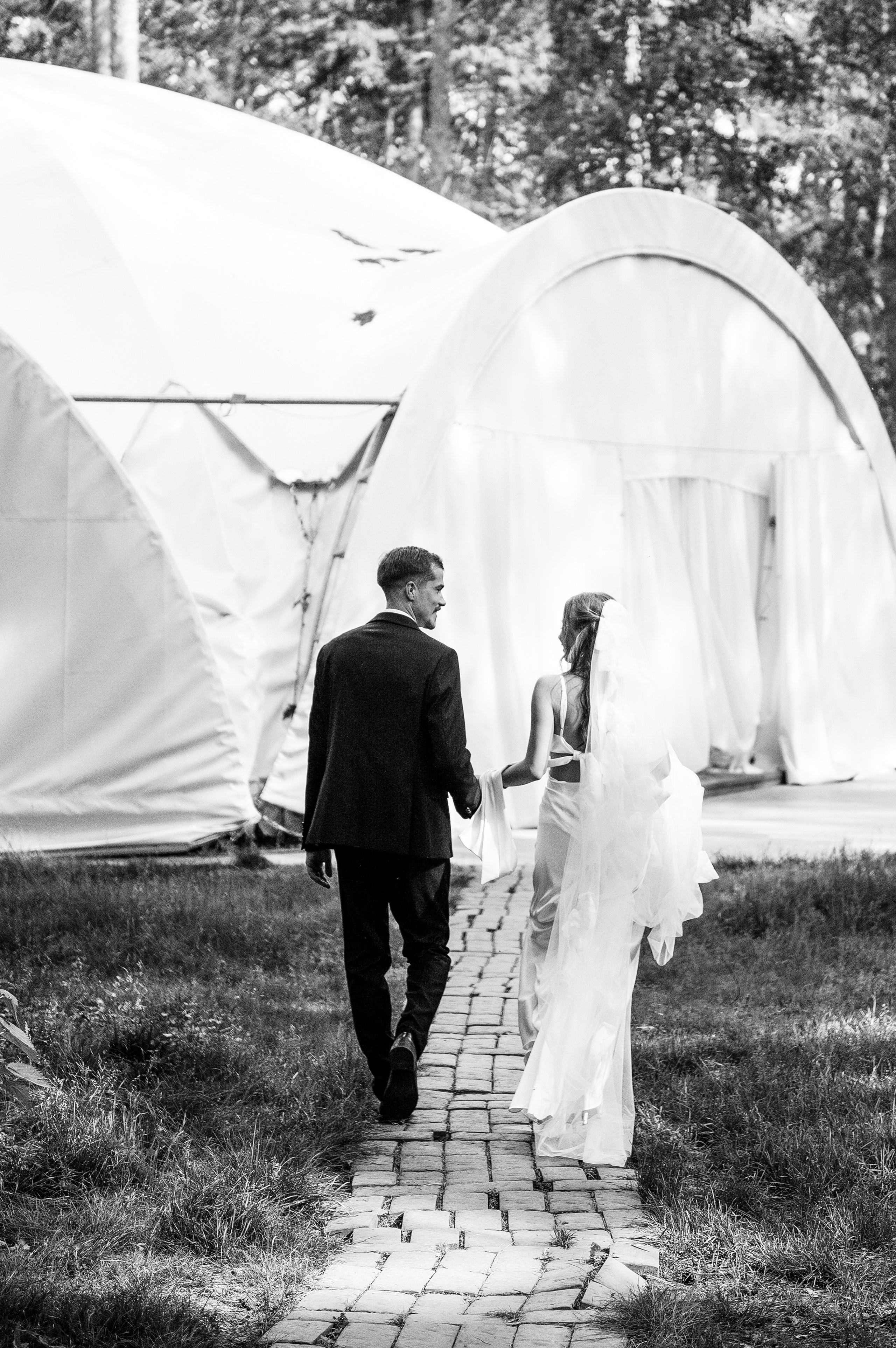 Вот такая заварушка. Свадебный фотограф Саша Базенко