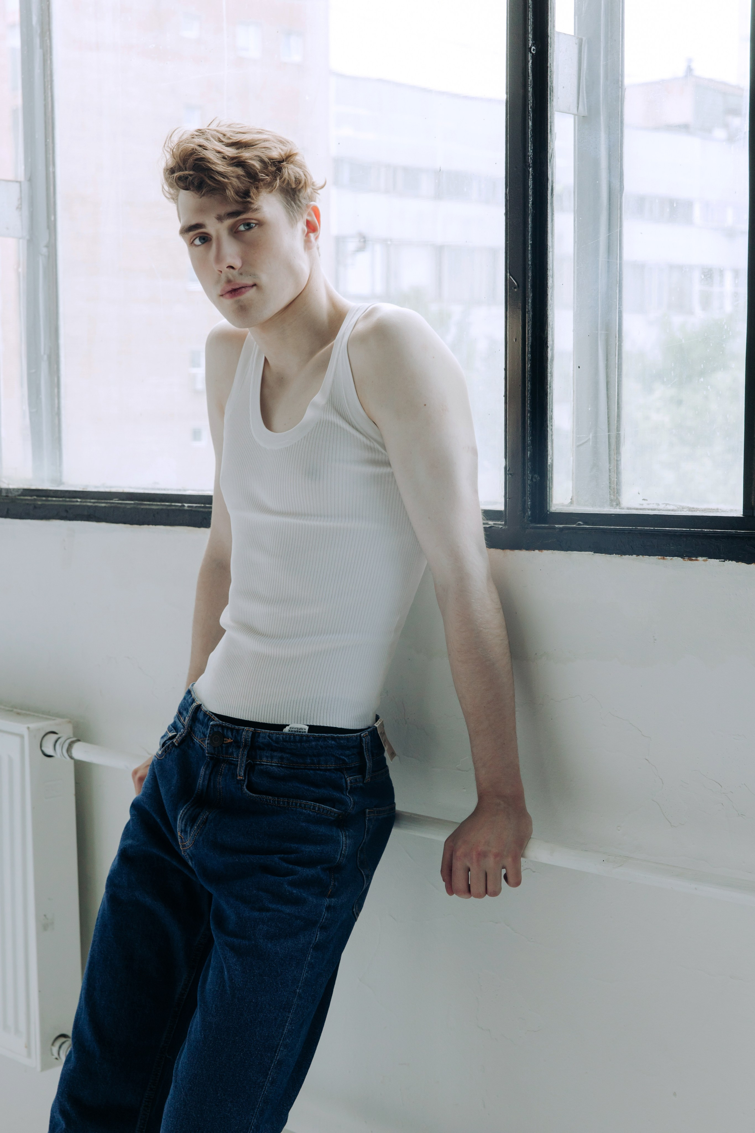 Саша. Главная