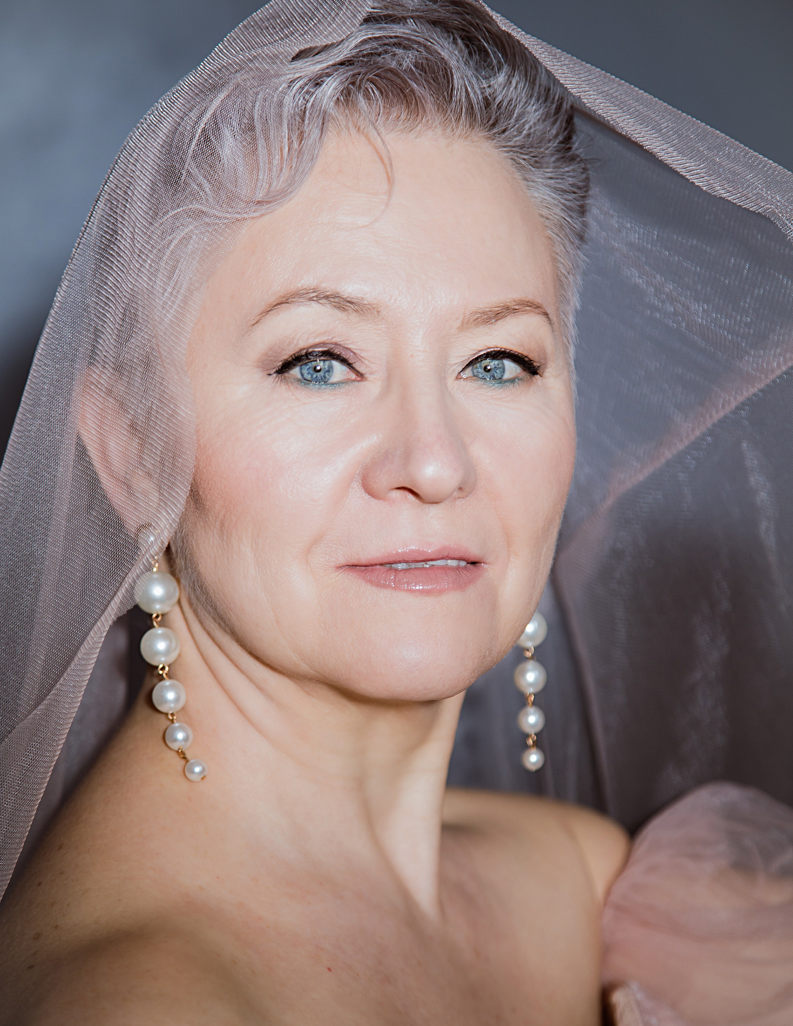 Модель age+. Креативный и женский Фотограф Омске Наталья Лебедева