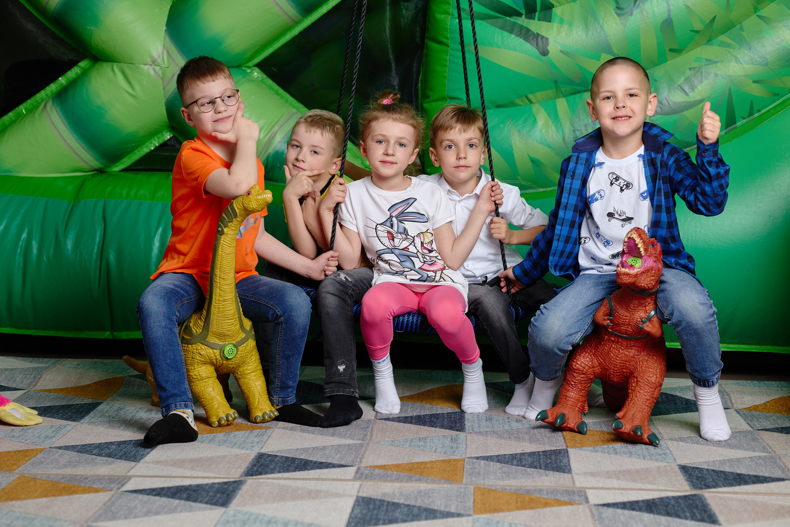 Сьемка в парке для выпускного альбома детский садик № 20. Фотограф Выпускные альбомы Таганрог Сергей Коробченко