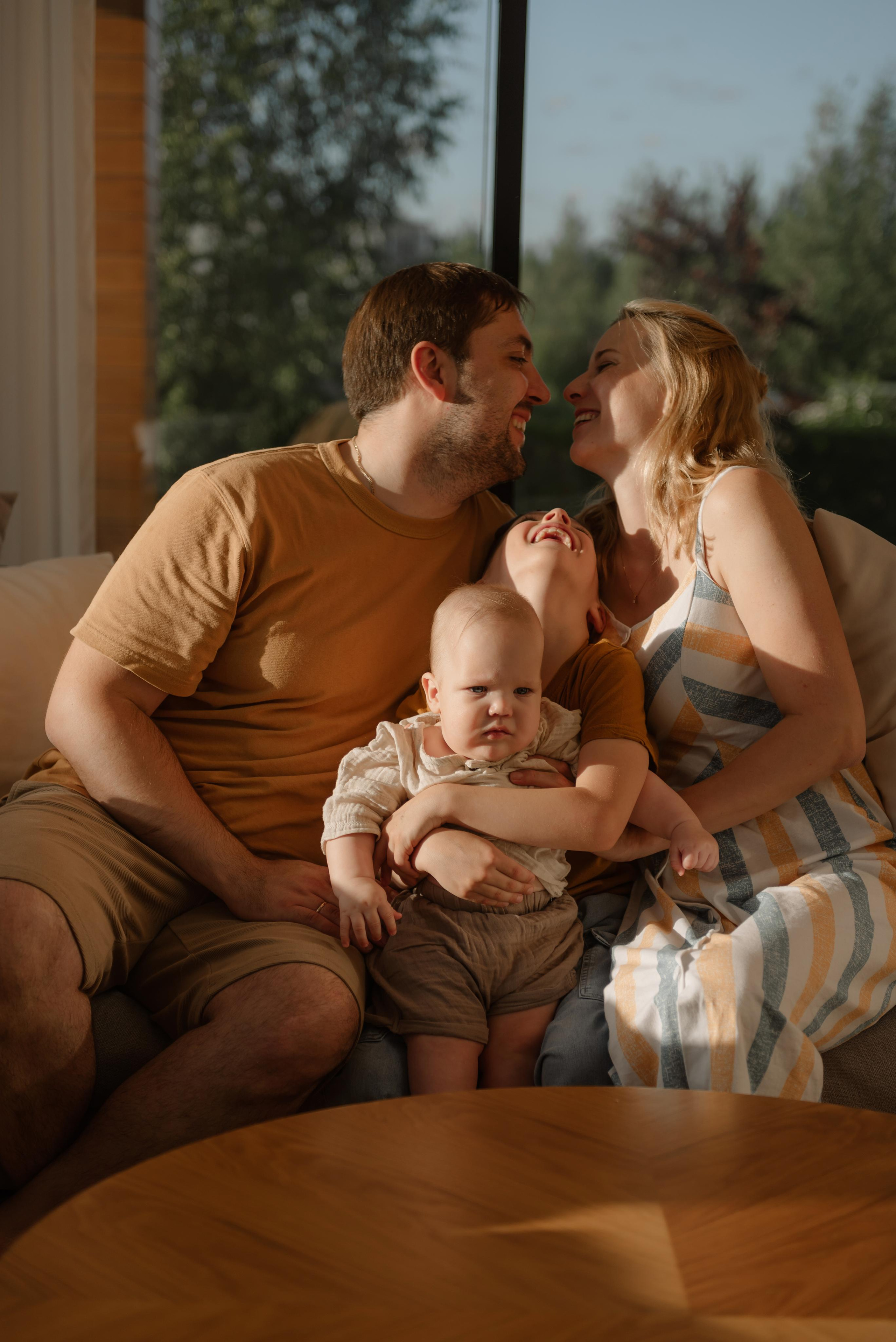 Домашняя семейная фотосессия загородом. Свадебный и семейный фотограф в Санкт-Петербурге Татьяна Пастухова