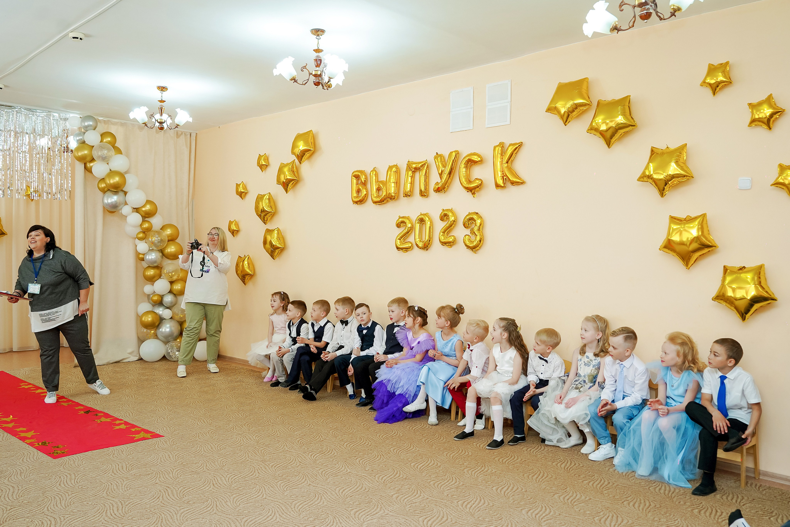 Фотосъемка видеосъёмка фотограф видеооператор новогодних утренников  в. Фотограф, видеооператор Нина Коршунова