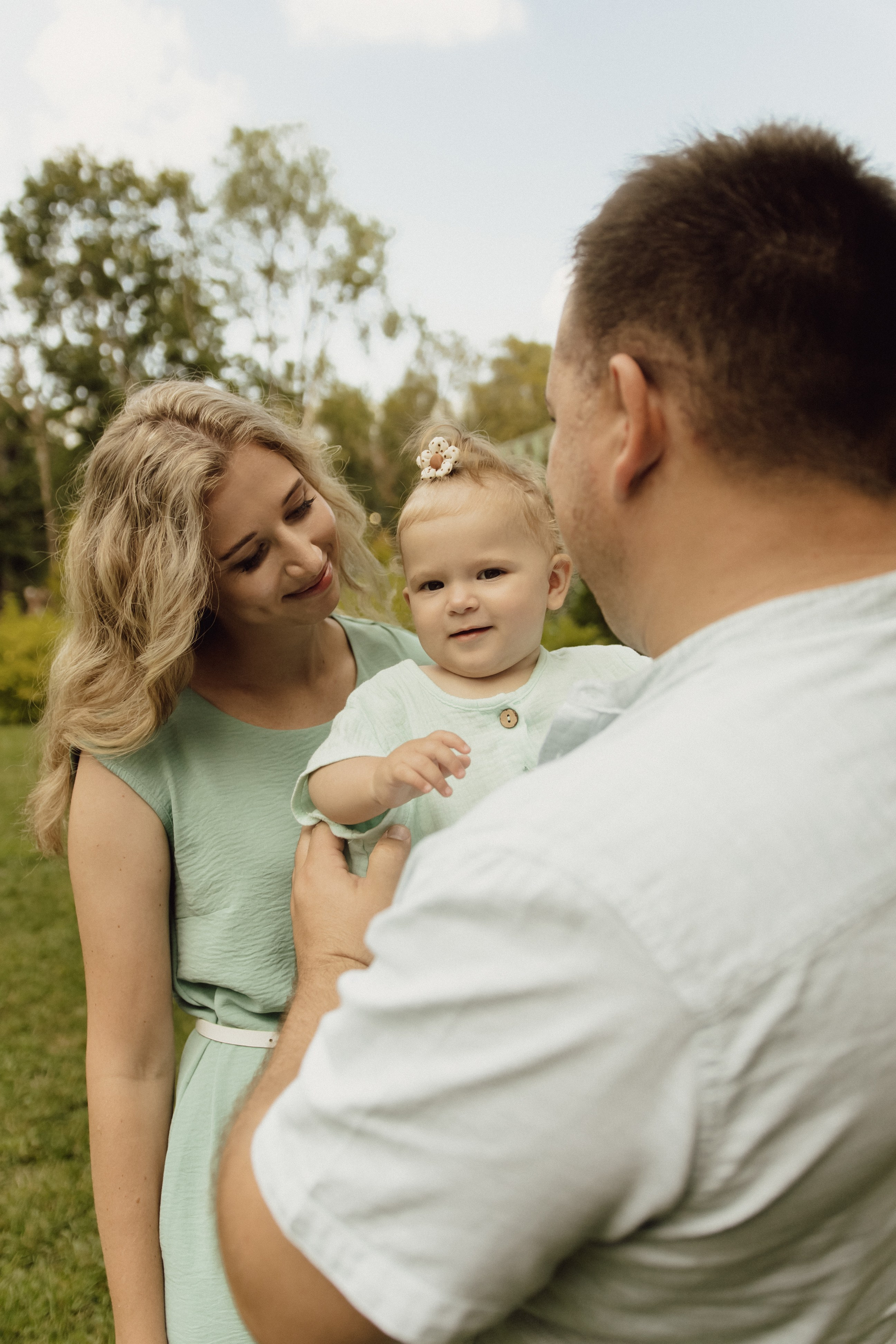 Семья Редькиных в парке Швейцария. Фотограф в Кирове и Кирово-Чепецке Валерия Шиляева