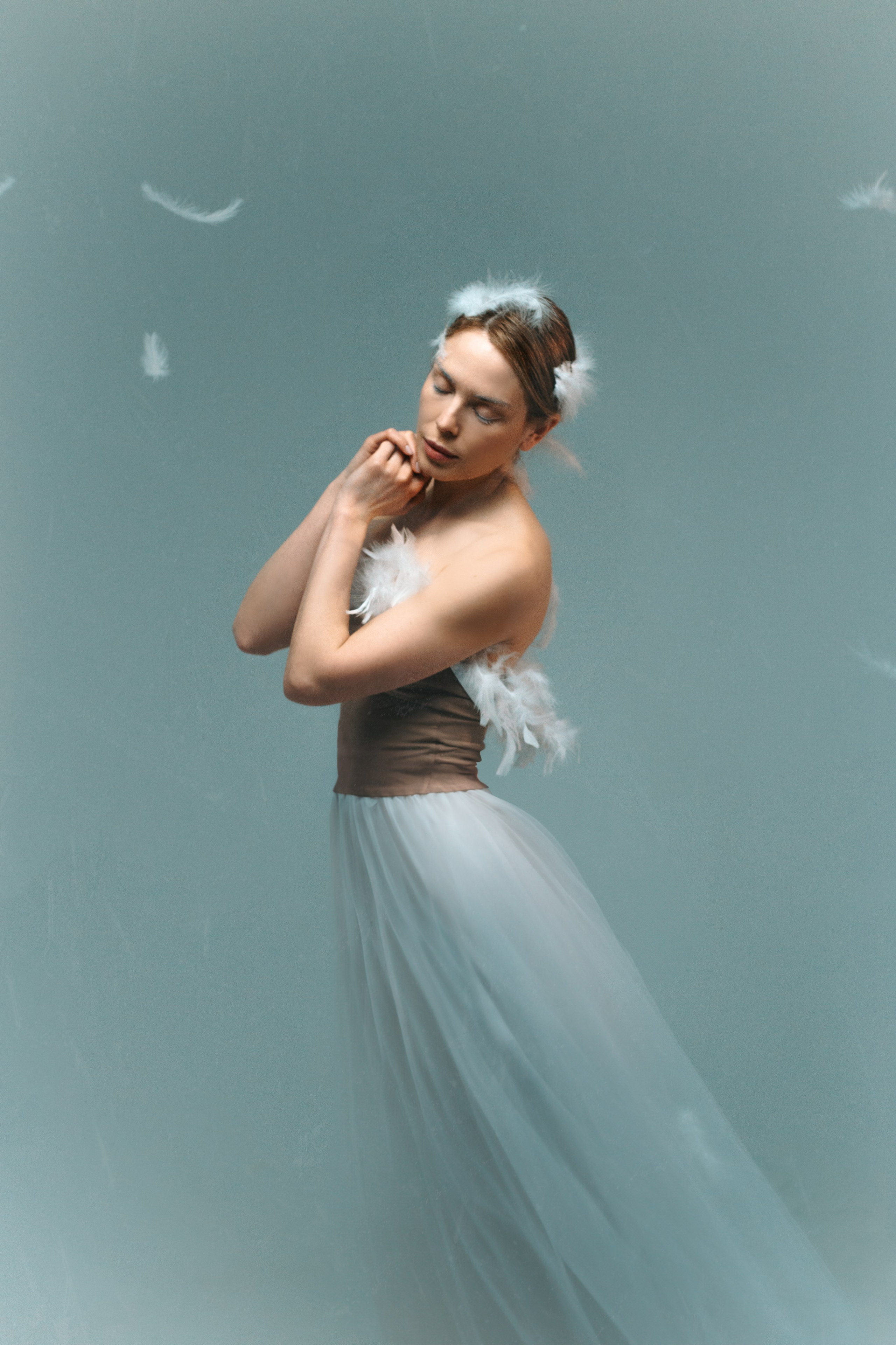 SWAN. Настоящие портреты и истории