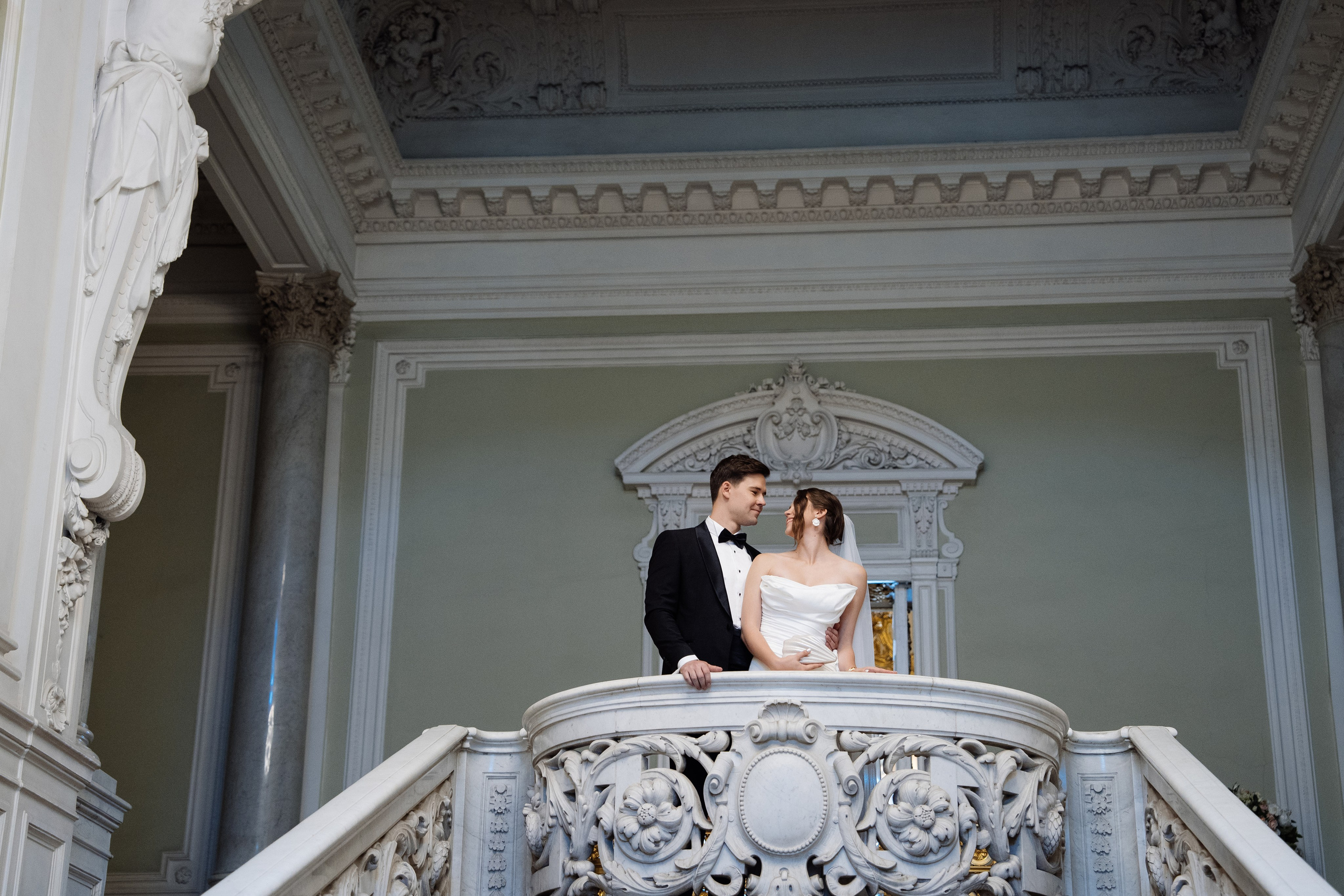 Оранжевая свадьба в гребешках. Свадебный фотограф организатор в Санкт-Петербурге Ассоль Опарина