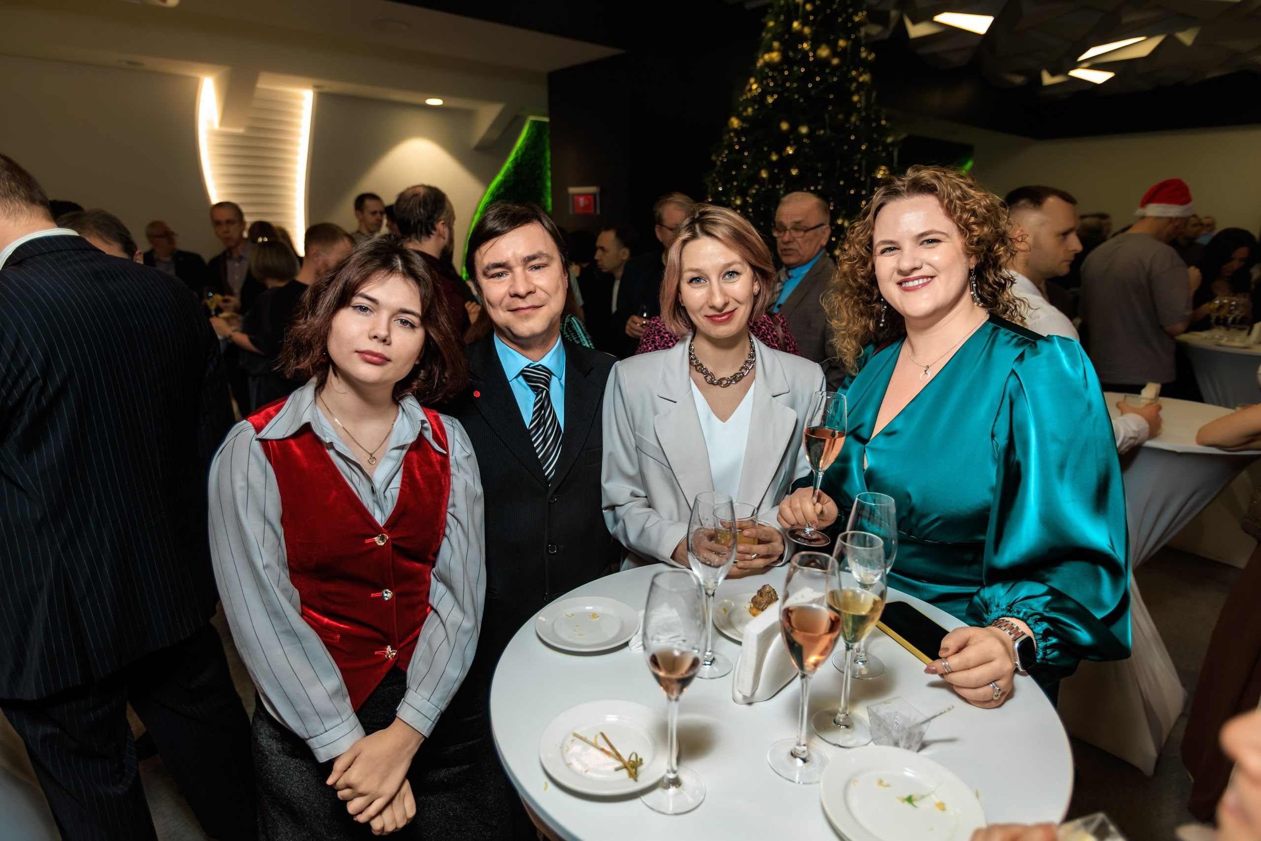 НПО «САУТ» | Новогодний корпоратив. Репортажный фотограф Екатеринбург | Яркий, качественный репортаж | Концерты, клубы, репортаж, праздники, корпоративы