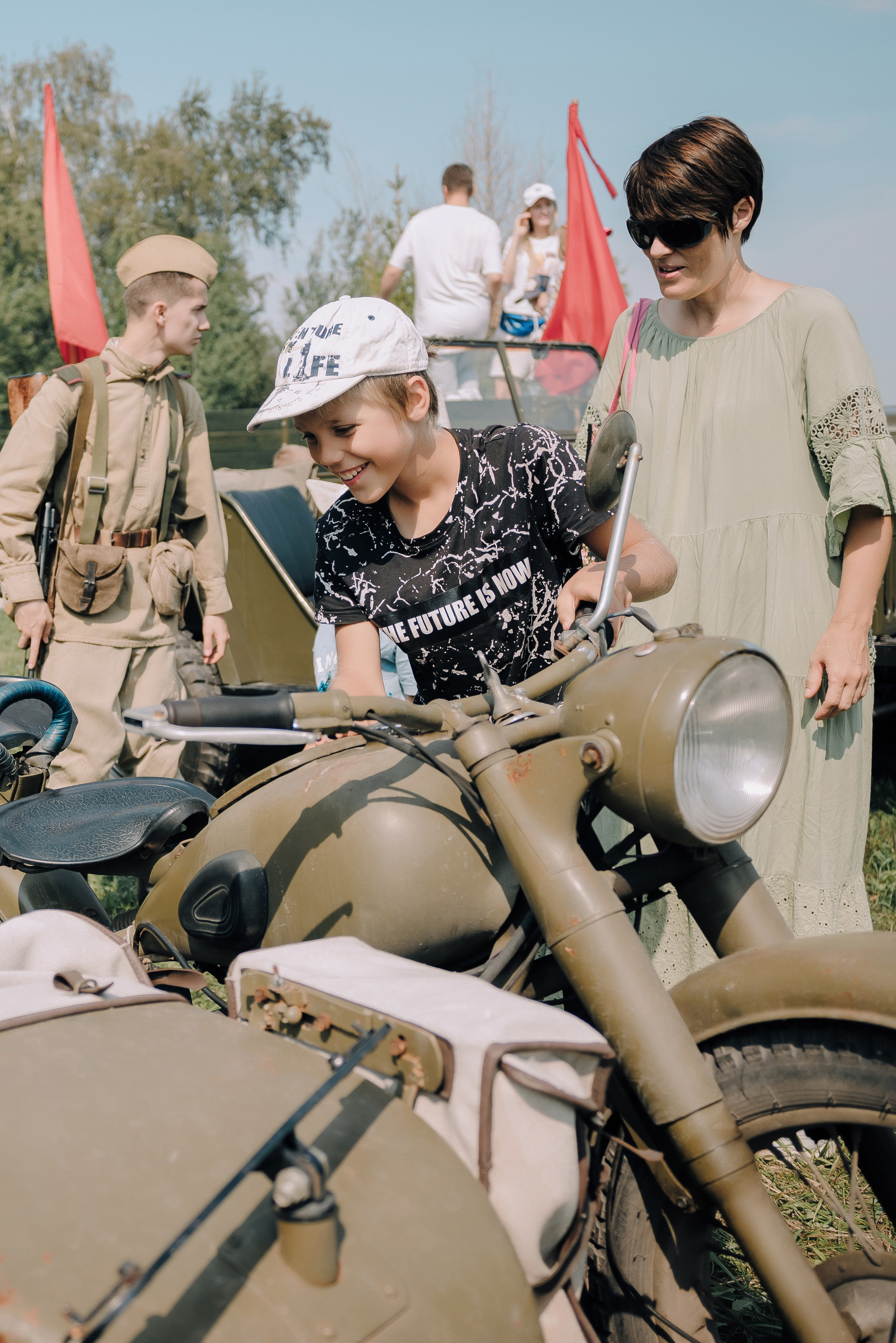 НАЗАД В БУДУЩЕЕ. РОССЕТИ. Репортажный фотограф Зуев Роман г. Челябинск