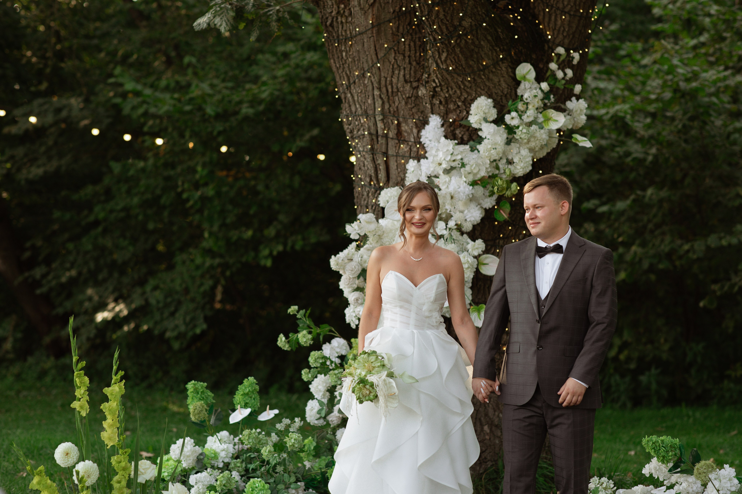 Minimalistic & Green: свадьба за городом. Свадебный фотограф Елена Рубцова