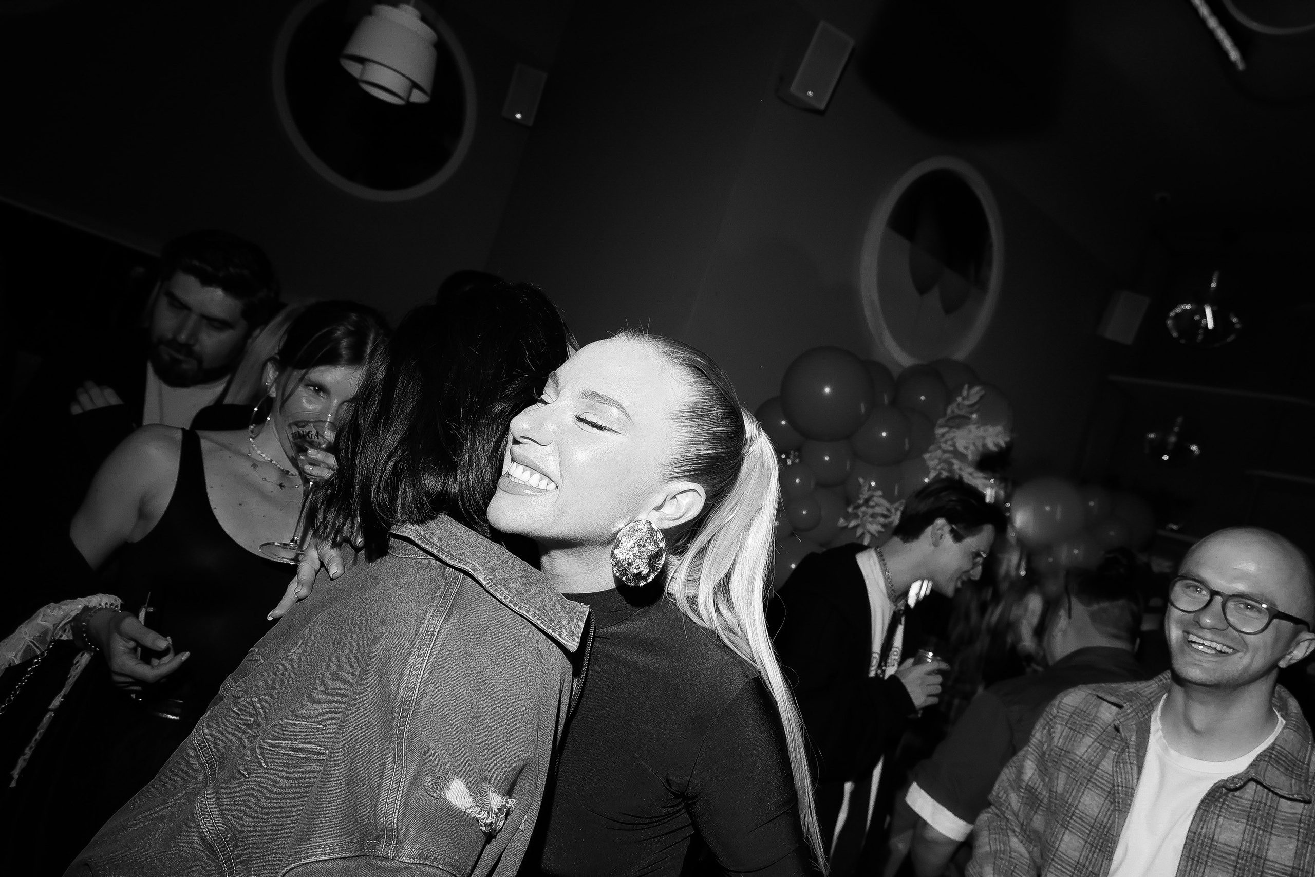 ЖЕНЯ ИСКАНДАРОВА. Nikolskayasecular