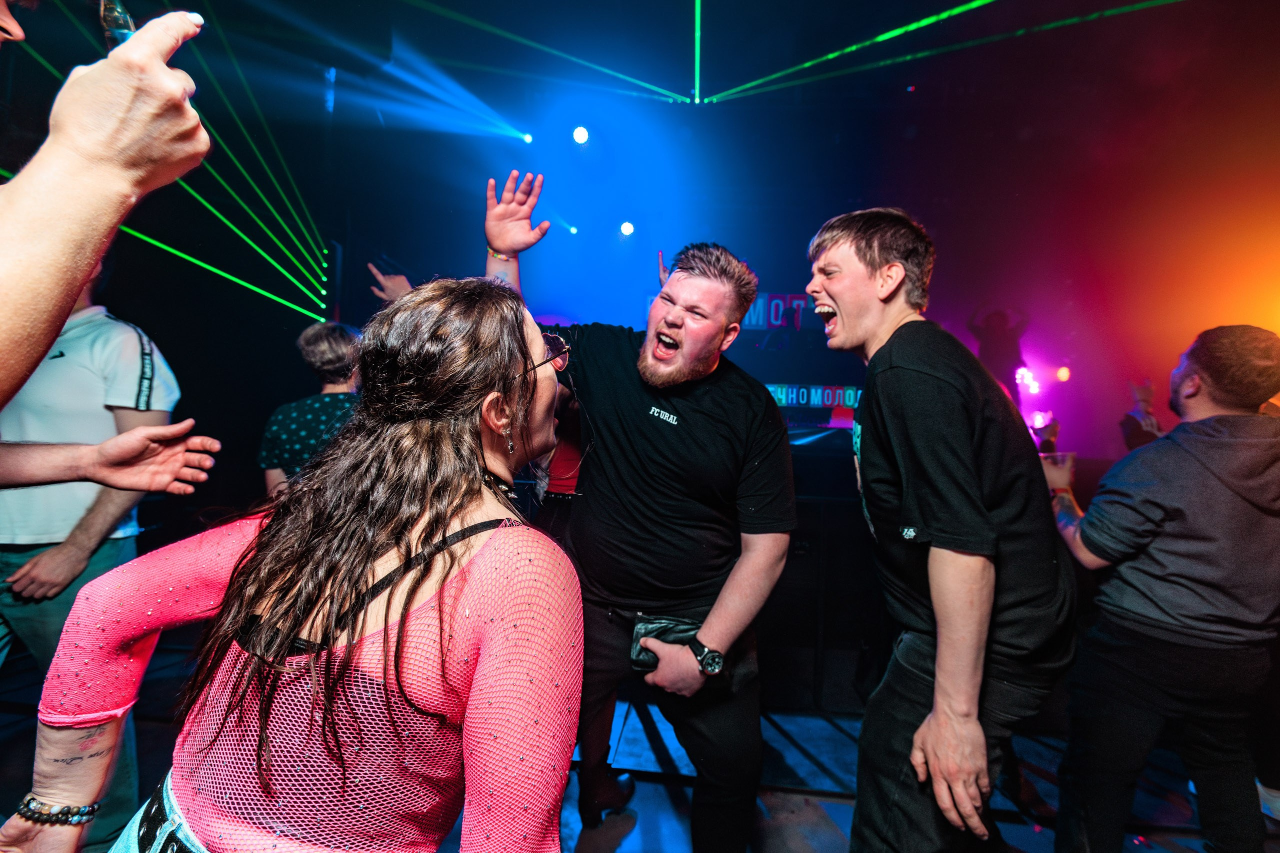 13.04.25 Вечно молодой. Репортажный фотограф Екатеринбург | Яркий, качественный репортаж | Концерты, клубы, репортаж, праздники, корпоративы