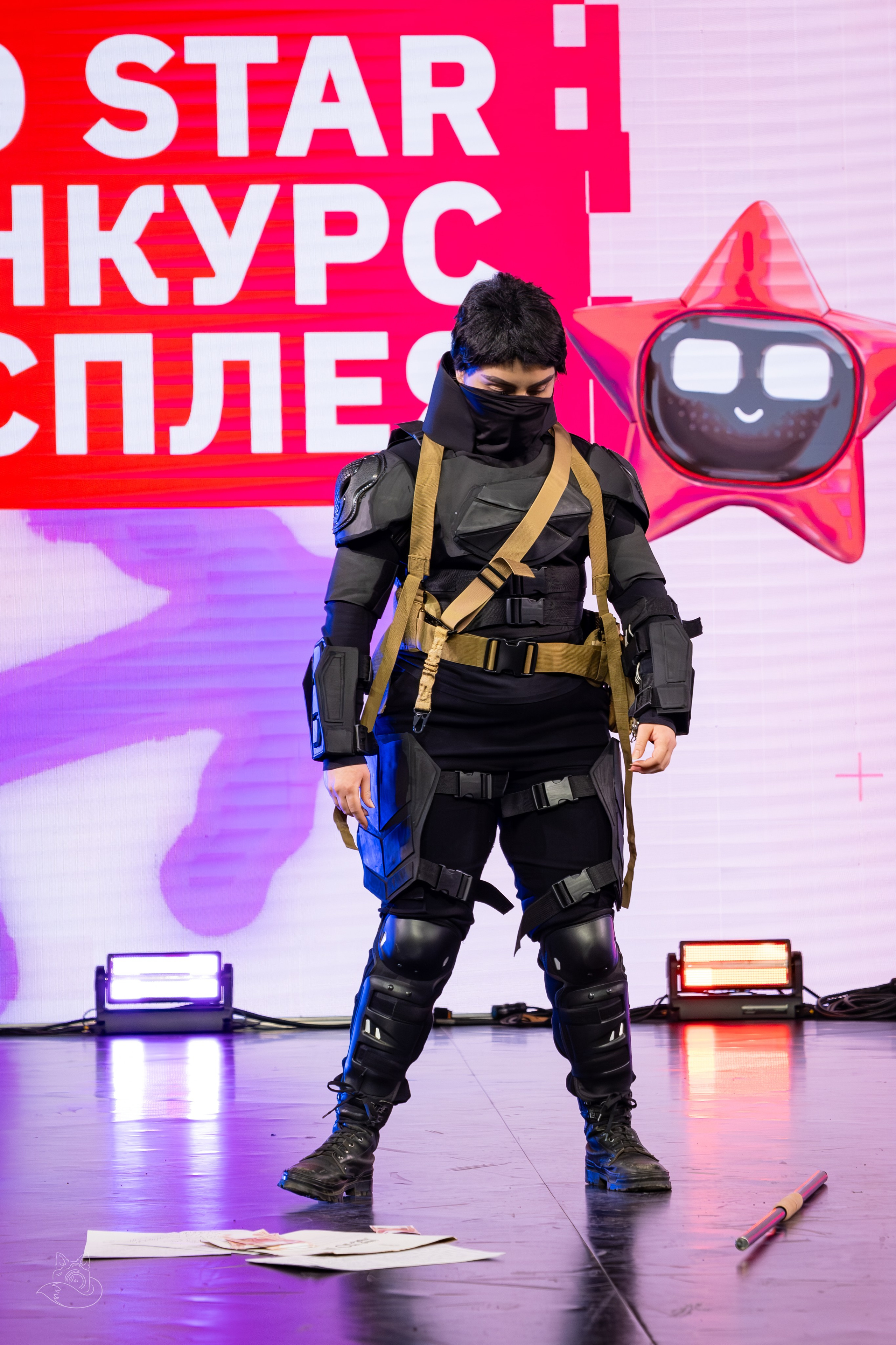Сцена РЭД ЭКСПО 2024. Косплей фотограф