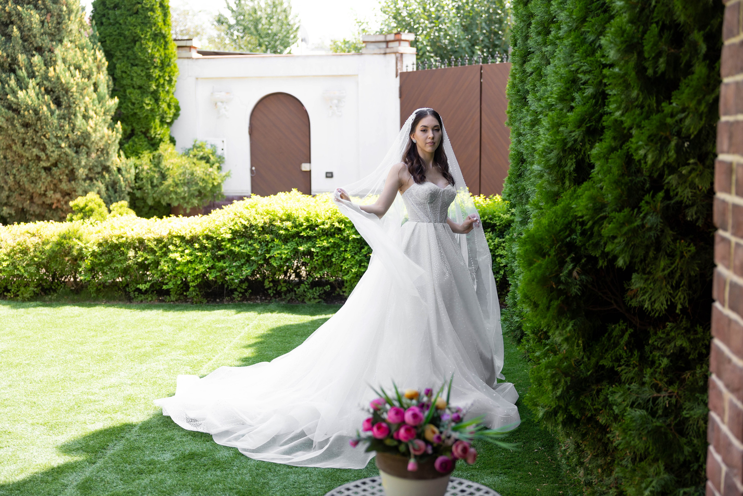 Милана и. Видеосьемка, фотосьемка свадеб, юбилеев, утренников в Краснодарском кр