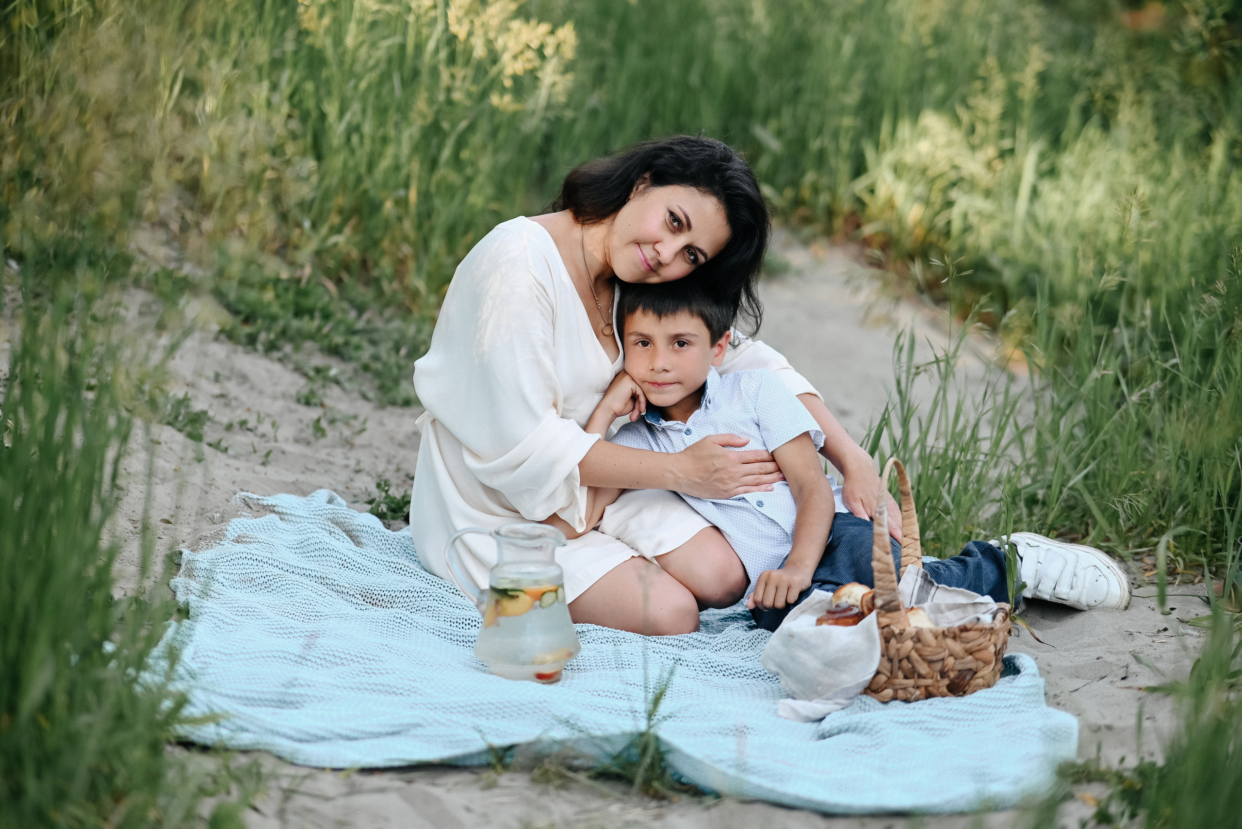 Семейная фотосессия на природе. Свадебный, семейный и школьный фотограф в Бийске Ксения Мамаева