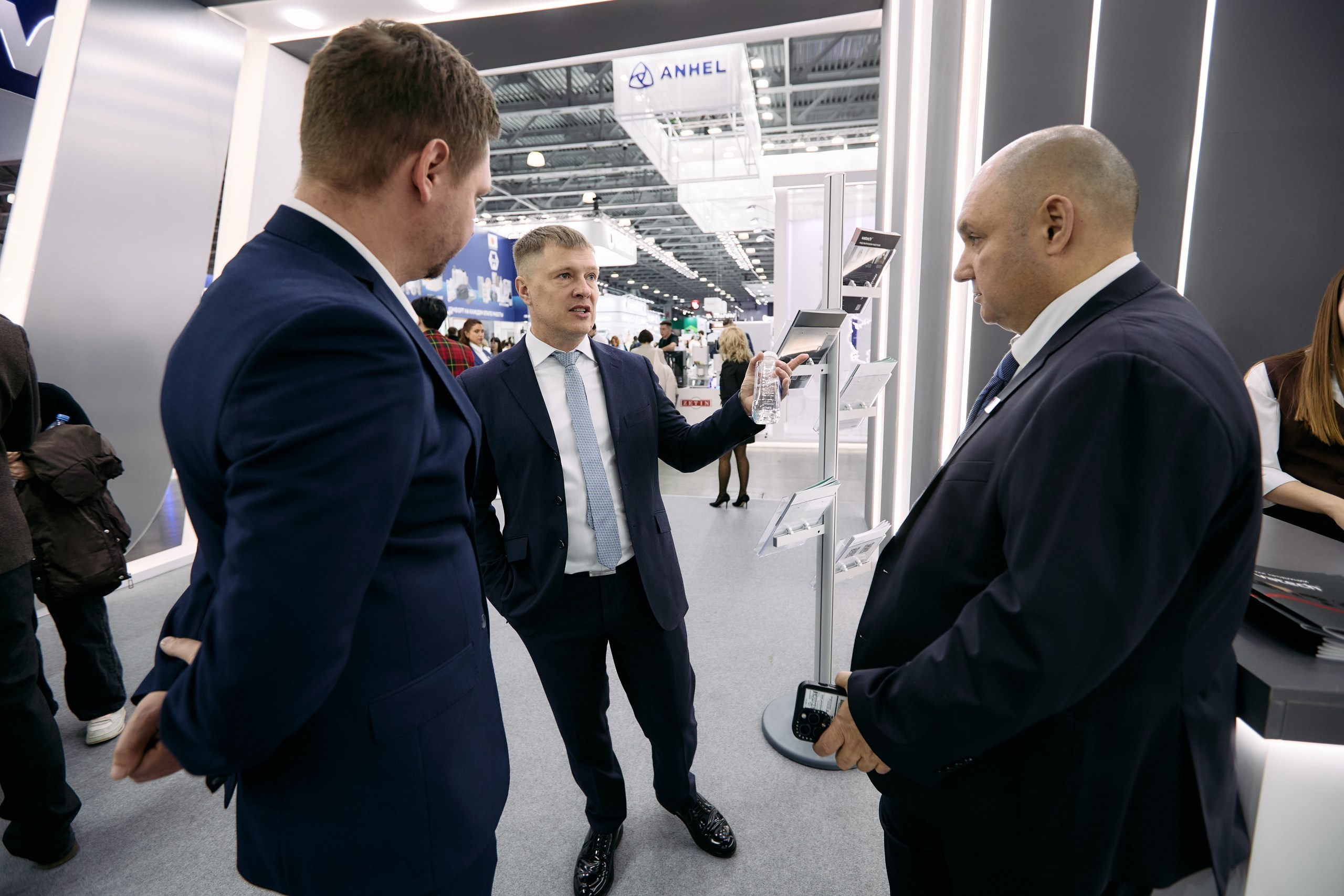 Дентал Салон 2026: Vatech. Свадебный и репортажный фотограф Дмитрий Кононенко