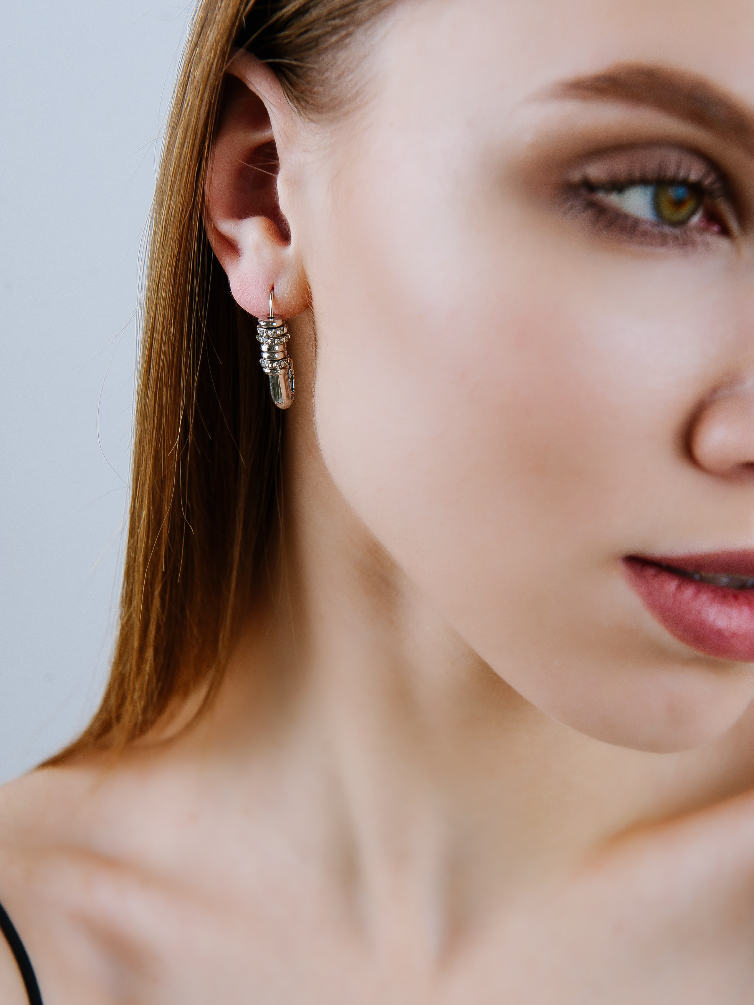 Бижутерия на модели. Ozon/wb