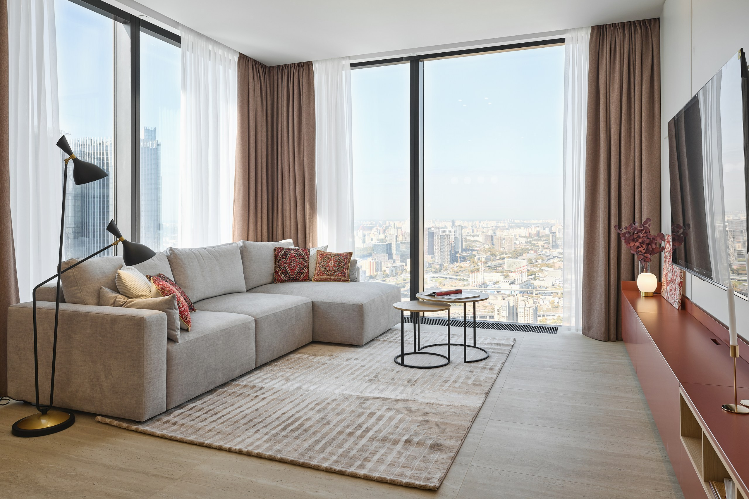 Съёмка видовых квартир Capital Towers в Москве. Антон Артюшин, портретный фотограф. Москва