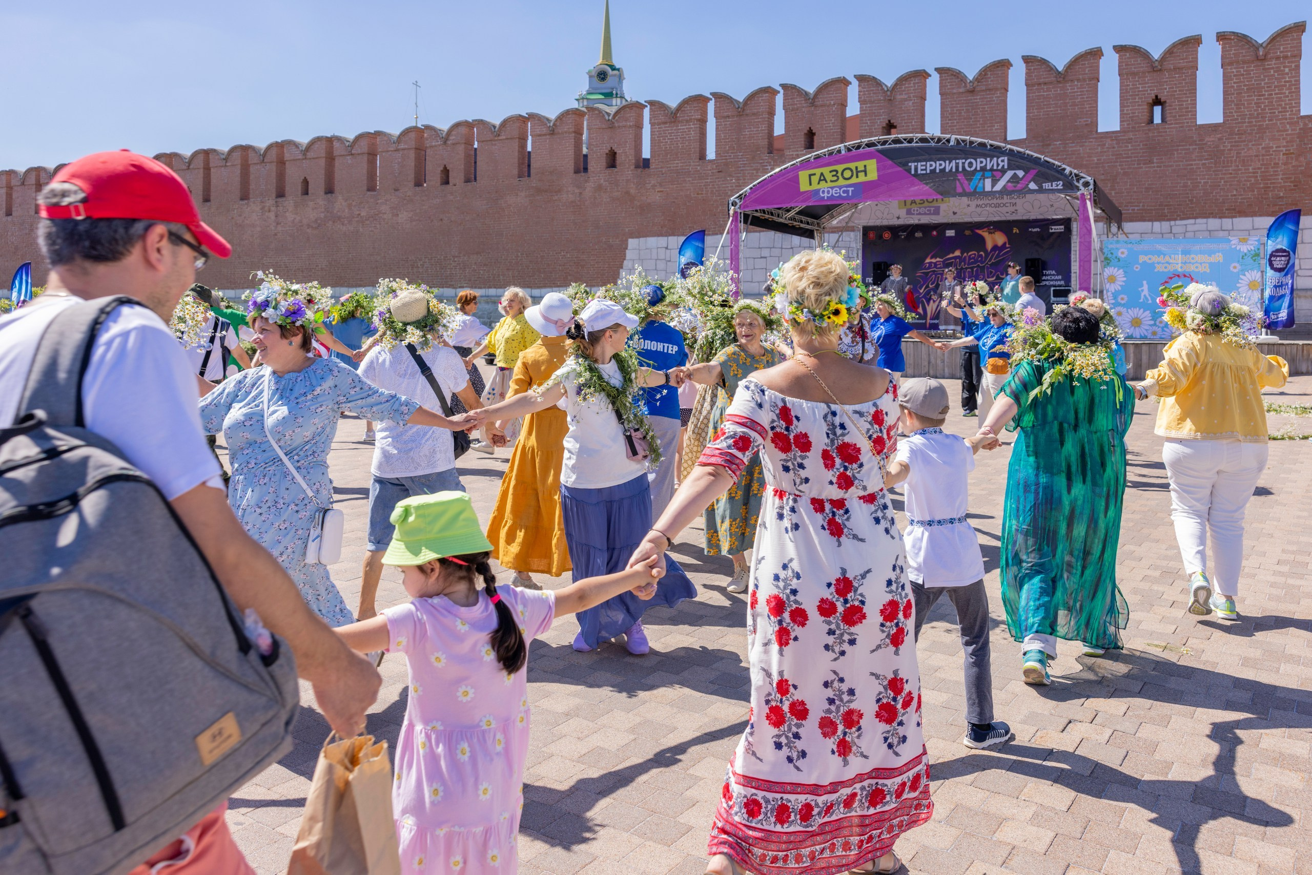 Фестиваль «Ромашковый хоровод». Северная ходьба. Фотограф в Туле Крупский АнДРей. Фотостудия «КАДР71» в Туле