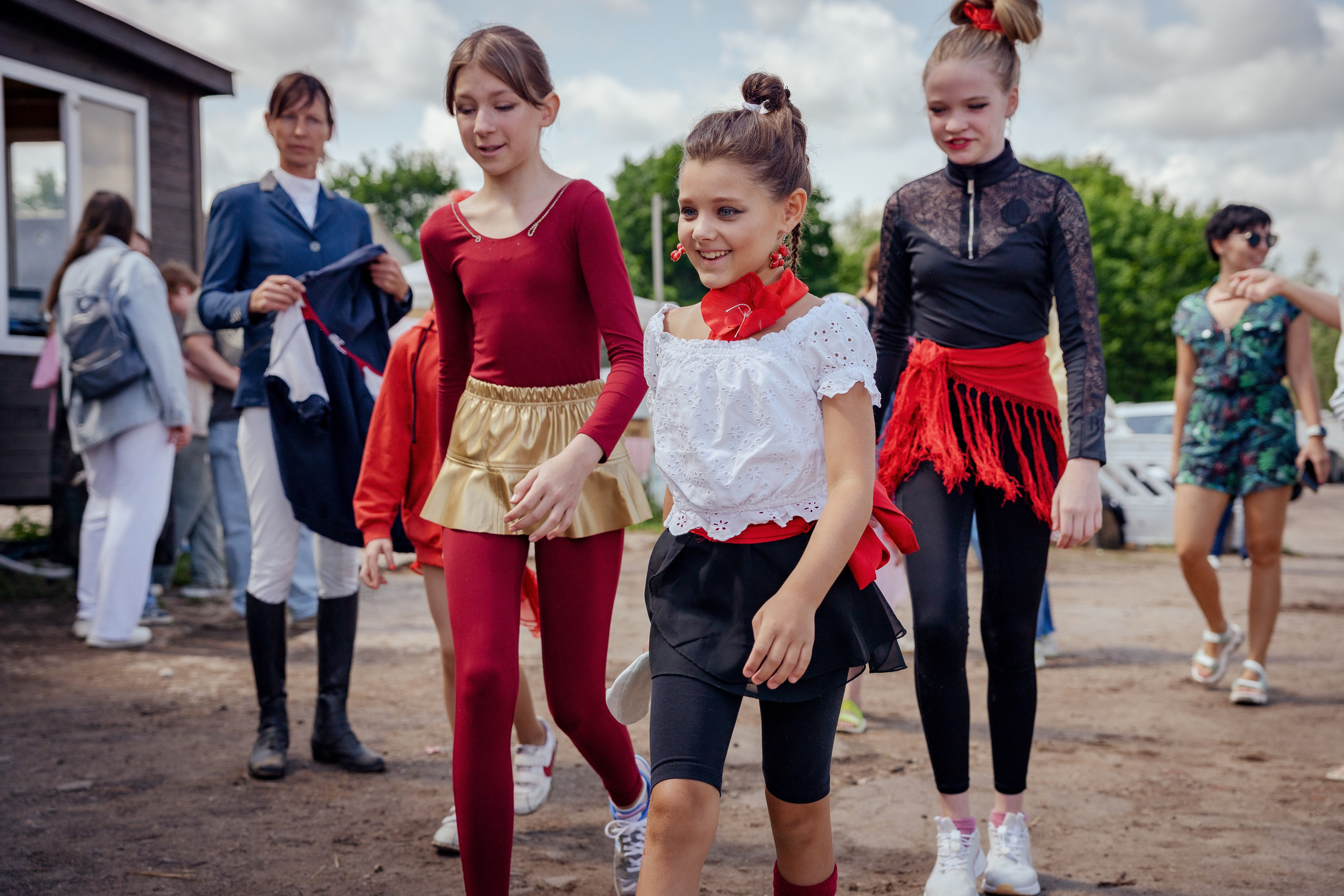 Конный клуб Горки. Портретный и семейный фотограф в Москве/Видное