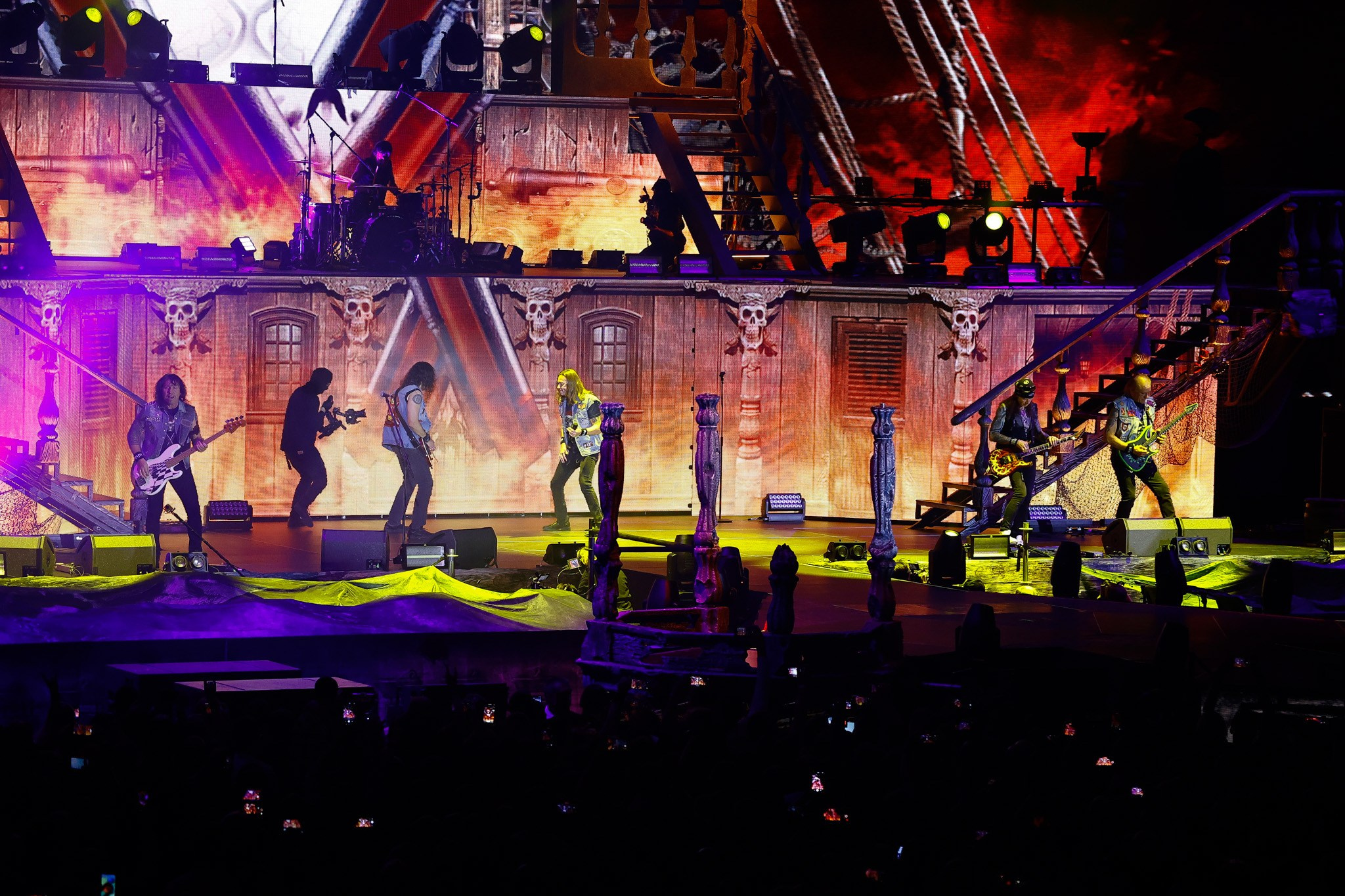 ШОУ ГОСТЬ ИЗ ЦАРСТВА ТЕНЕЙ (АРИЯ)