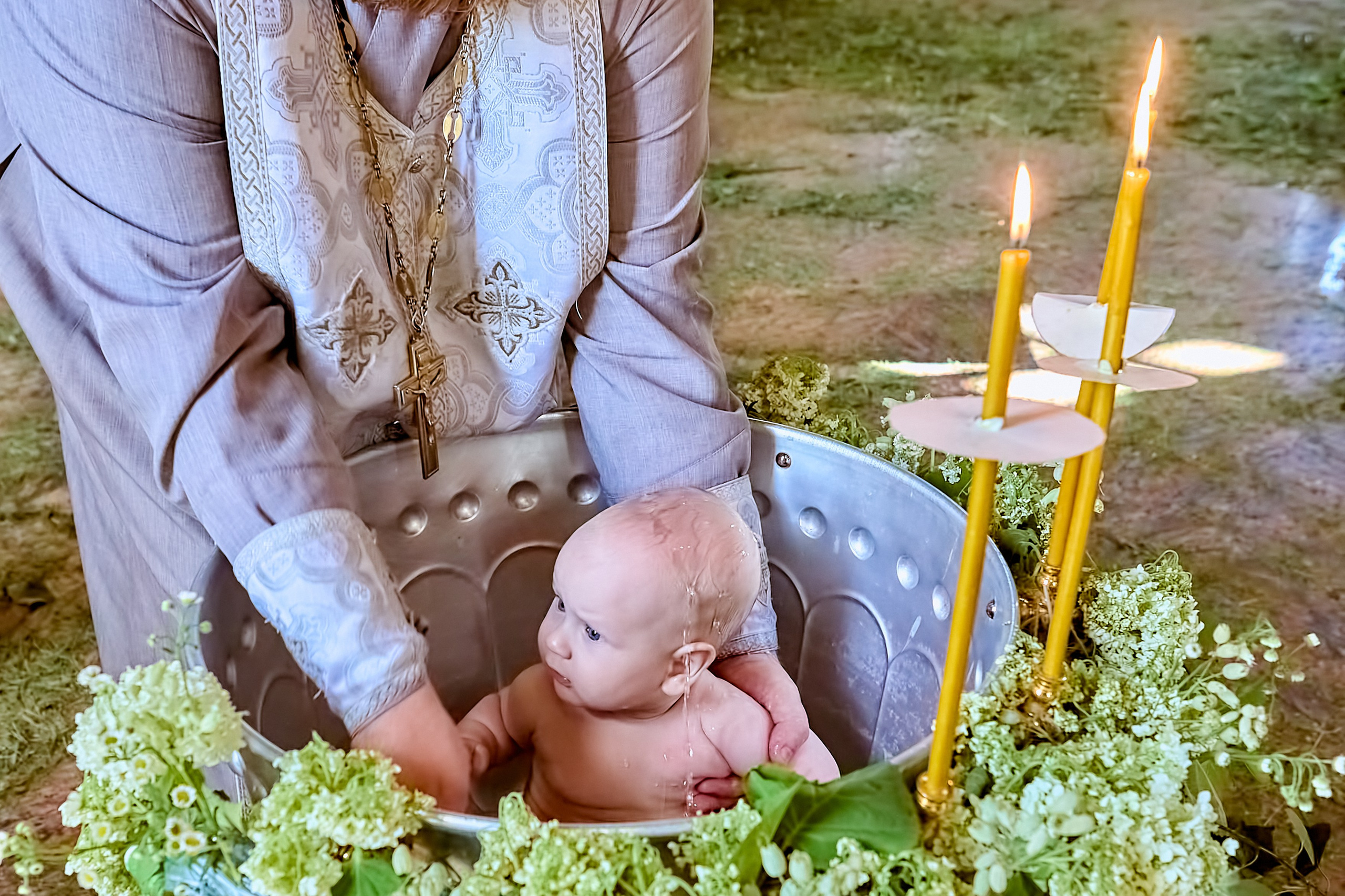 Крещение младенца Илии