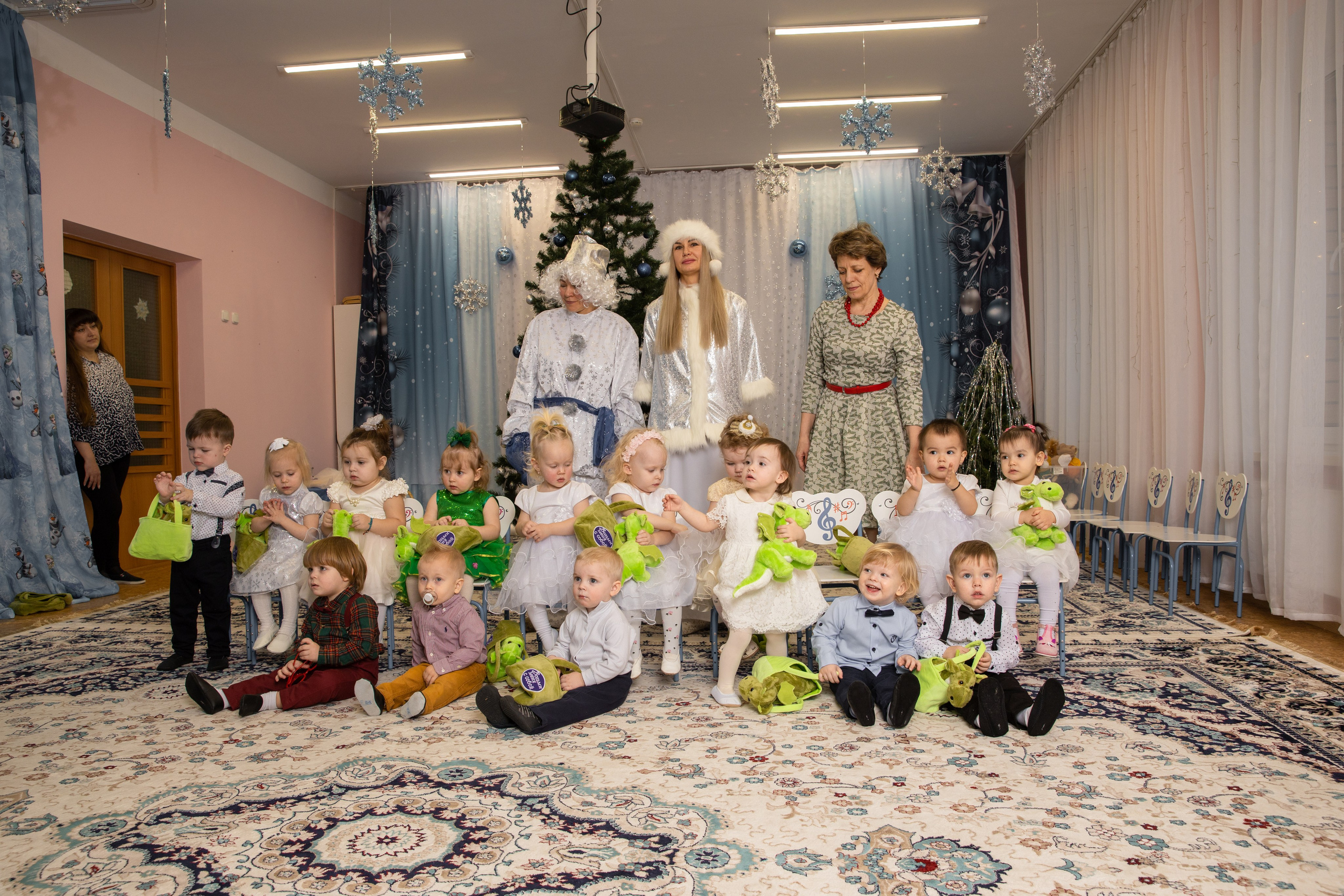 Новогодний утренник Успех. Фотограф в Железнодорожном и Балашихе