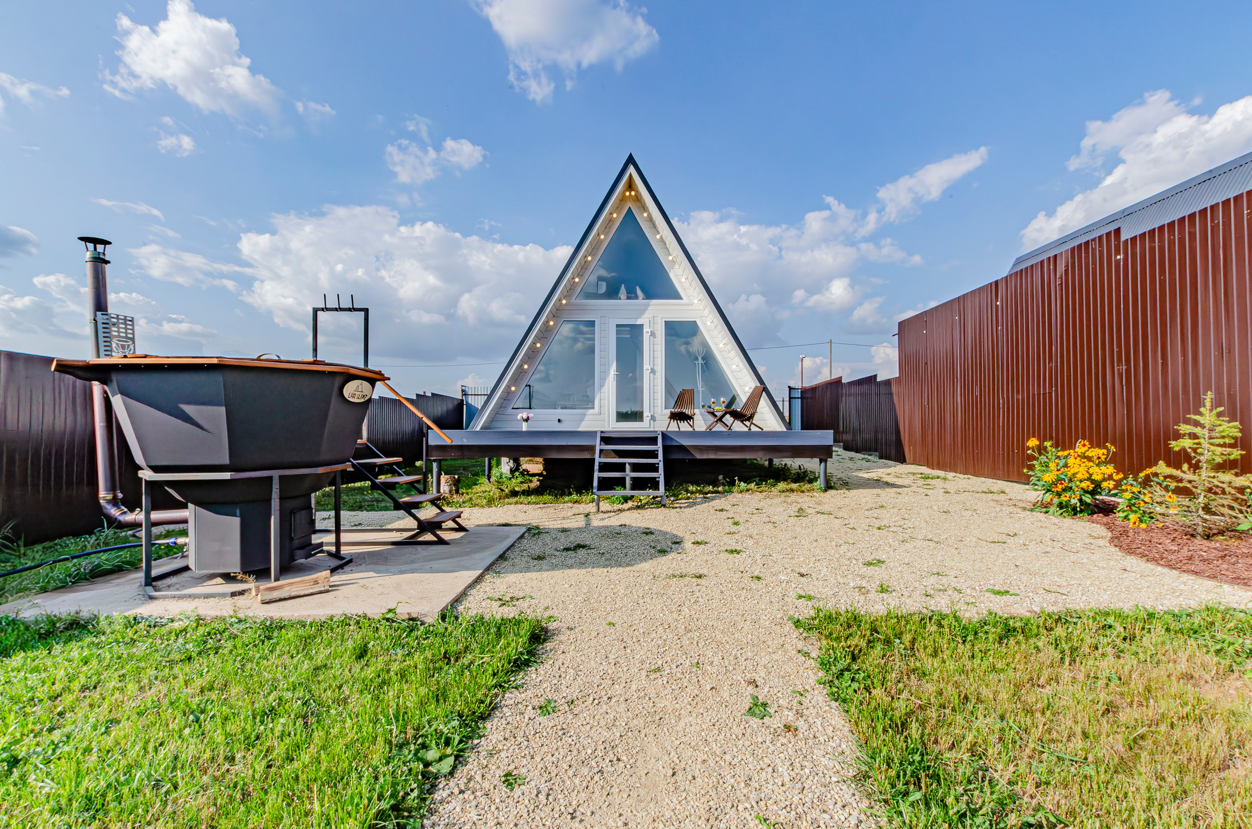 Лейк глемпинг белый. Nataliphotokzn.ru Фотограф. Казань. Интерьерная съёмка