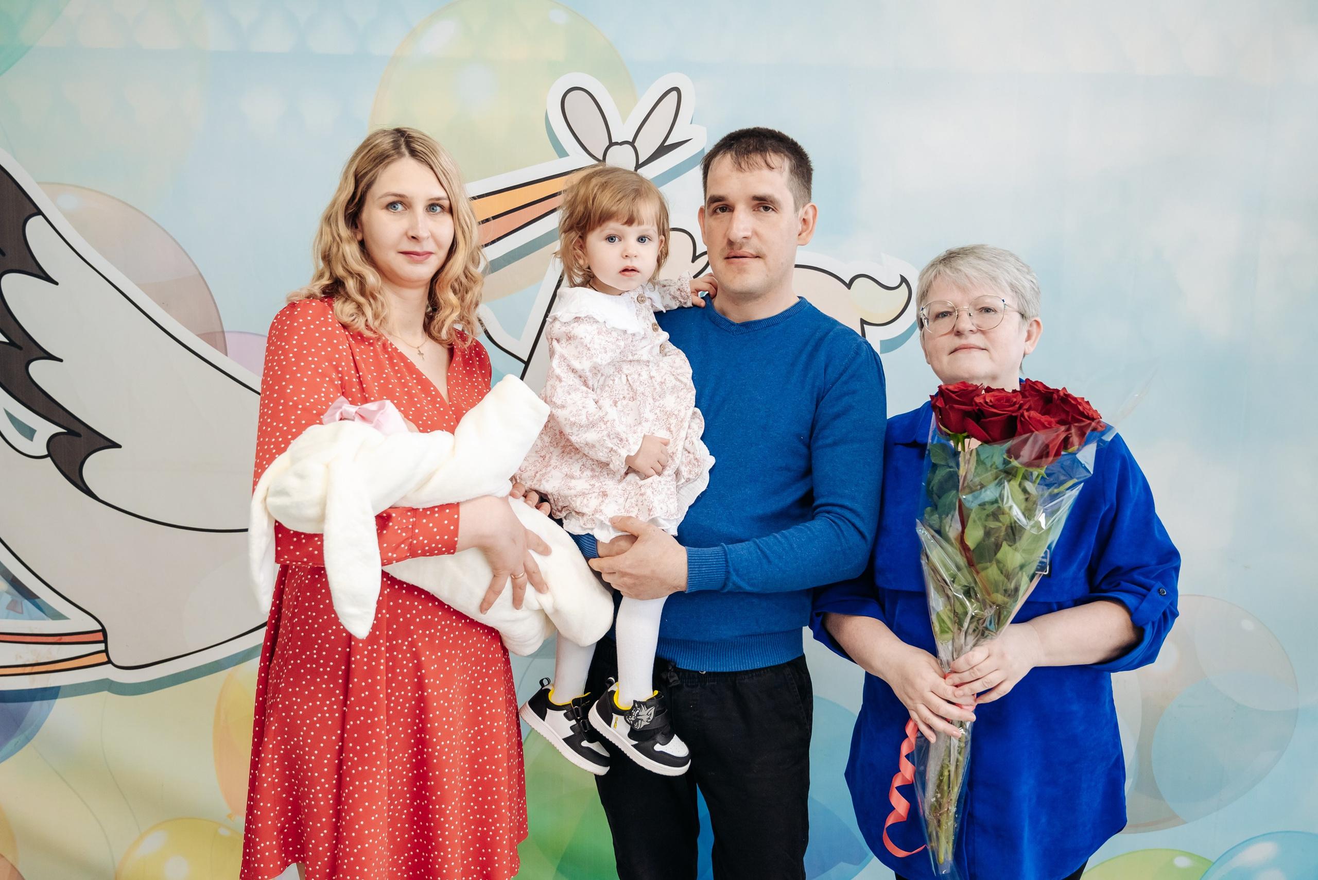 Выписка из роддома. Фотограф Татьяна Ульянова. Съёмка выписки из роддома, Таинства Крещения
