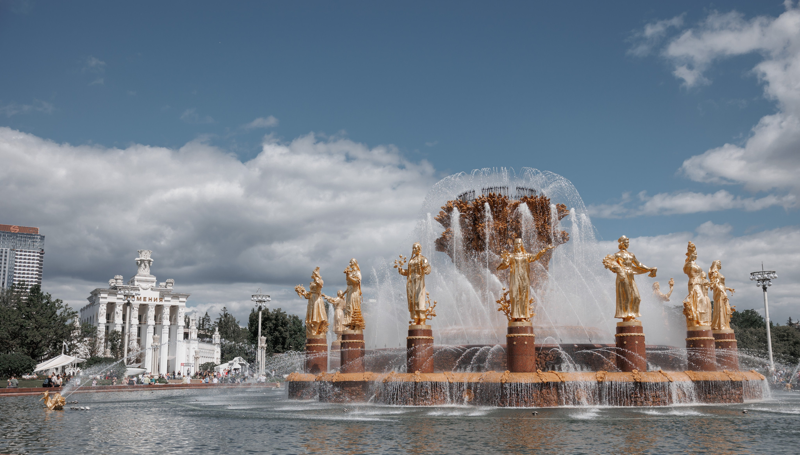 Анна и Сергей, Особняк Муравьевых-Апостолов, прогулка по ВДНХ, ресторан «Домик в саду». Свадебный и репортажный фотограф (Москва, Королев и другие)