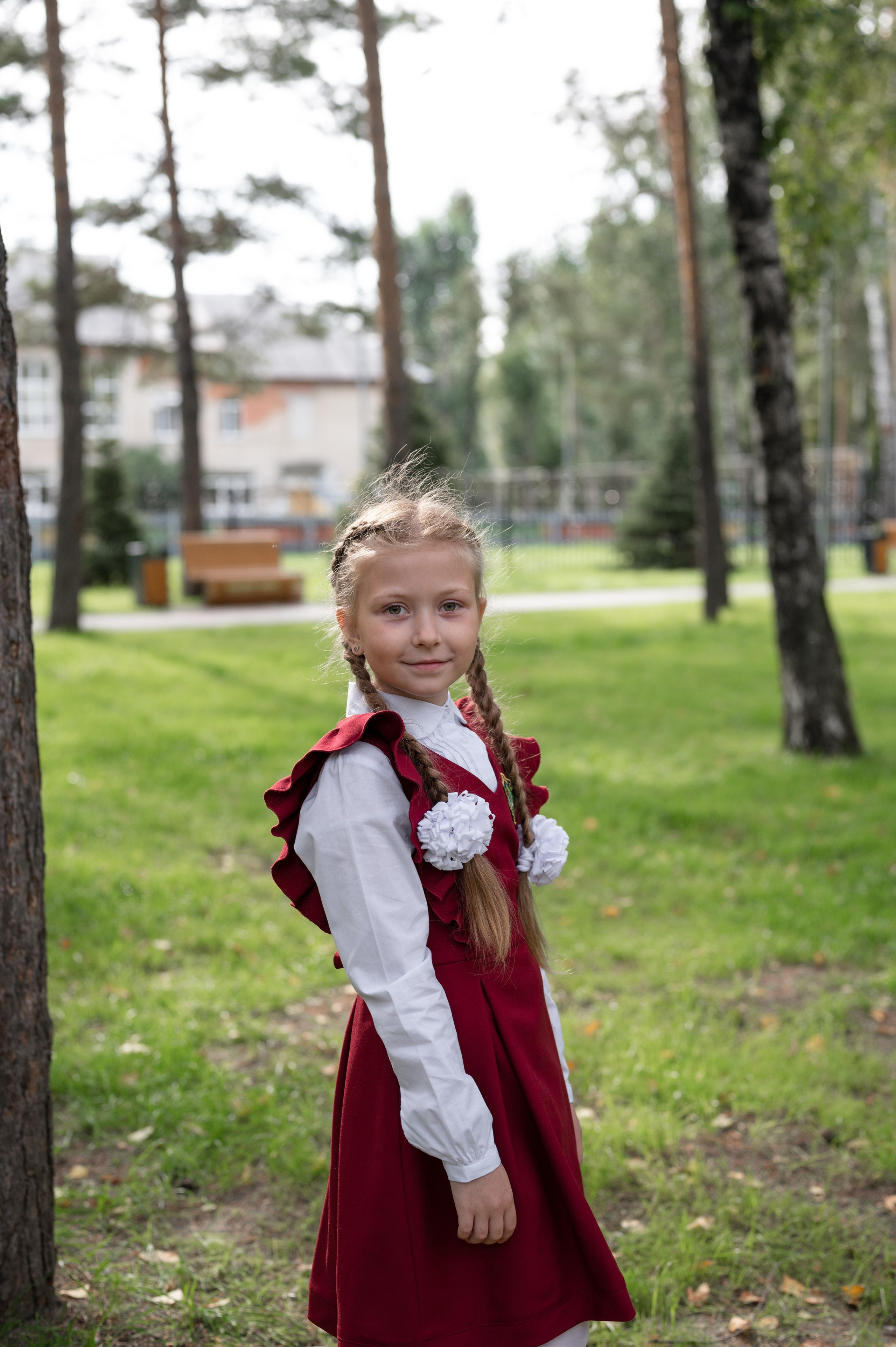 1 сентября 16 гимназия 2 класс (линейка + в классе+ на улице). Фотограф новорожденных, семейный детский в Тюмени Татьяна Морозова