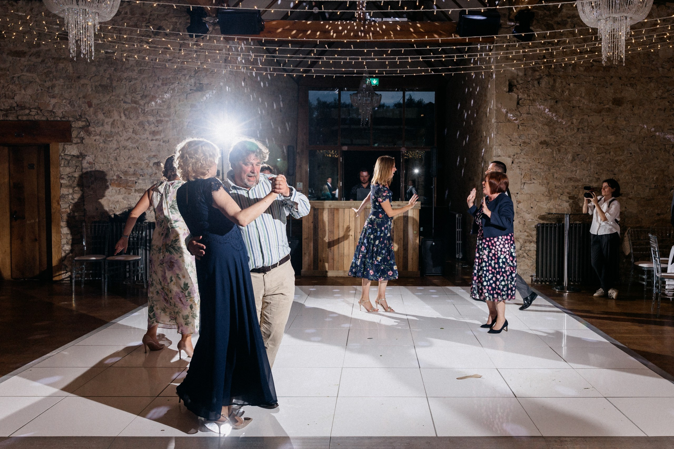 Ana & Tom Wedding at Notley Abbey. Moments Catchers — Wedding Photography & Video Duo in London