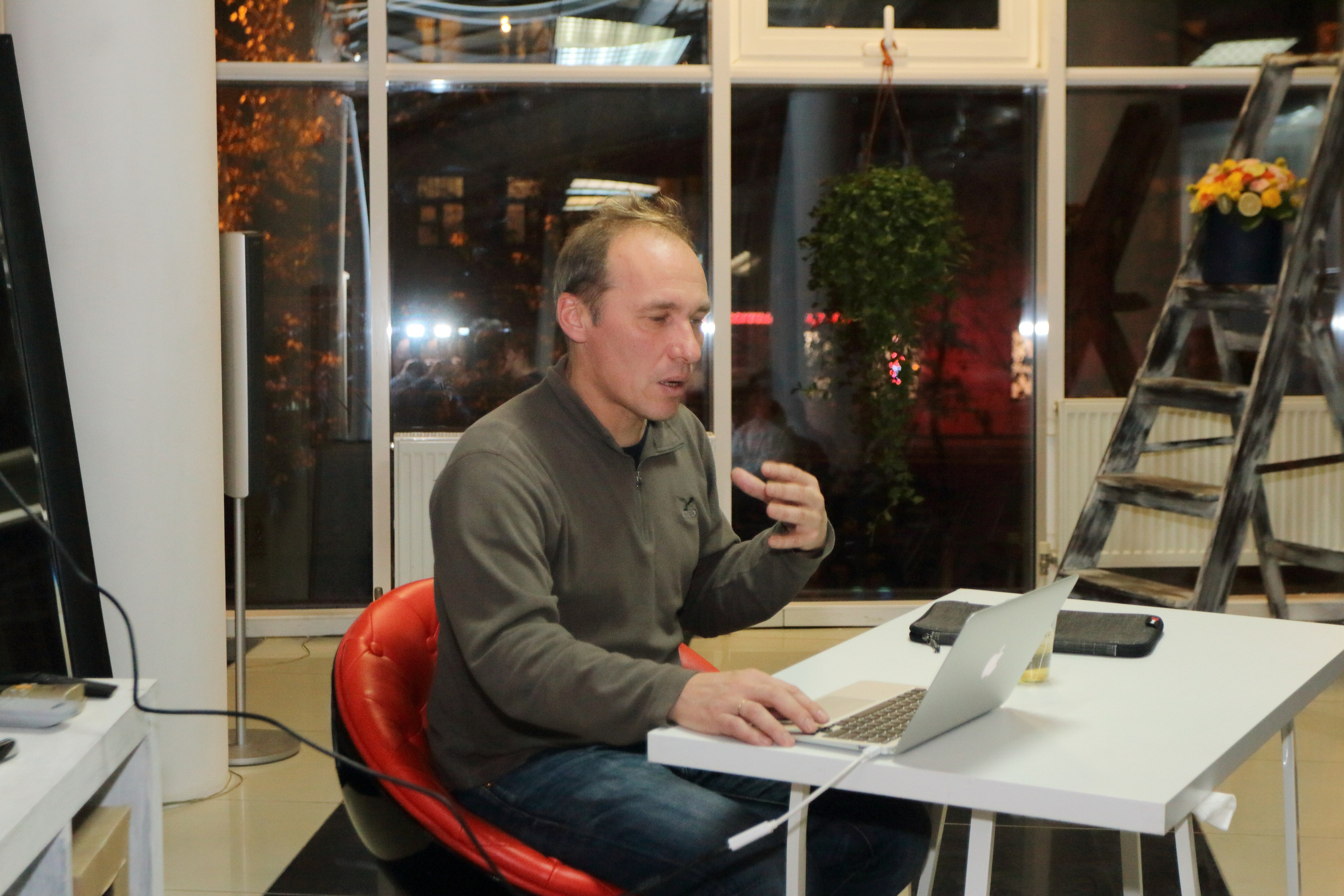 23.10.2017 Творческая встреча фотографа А. Мякишева. Фотообъединение Самарского областного отделения Союза журналистов России