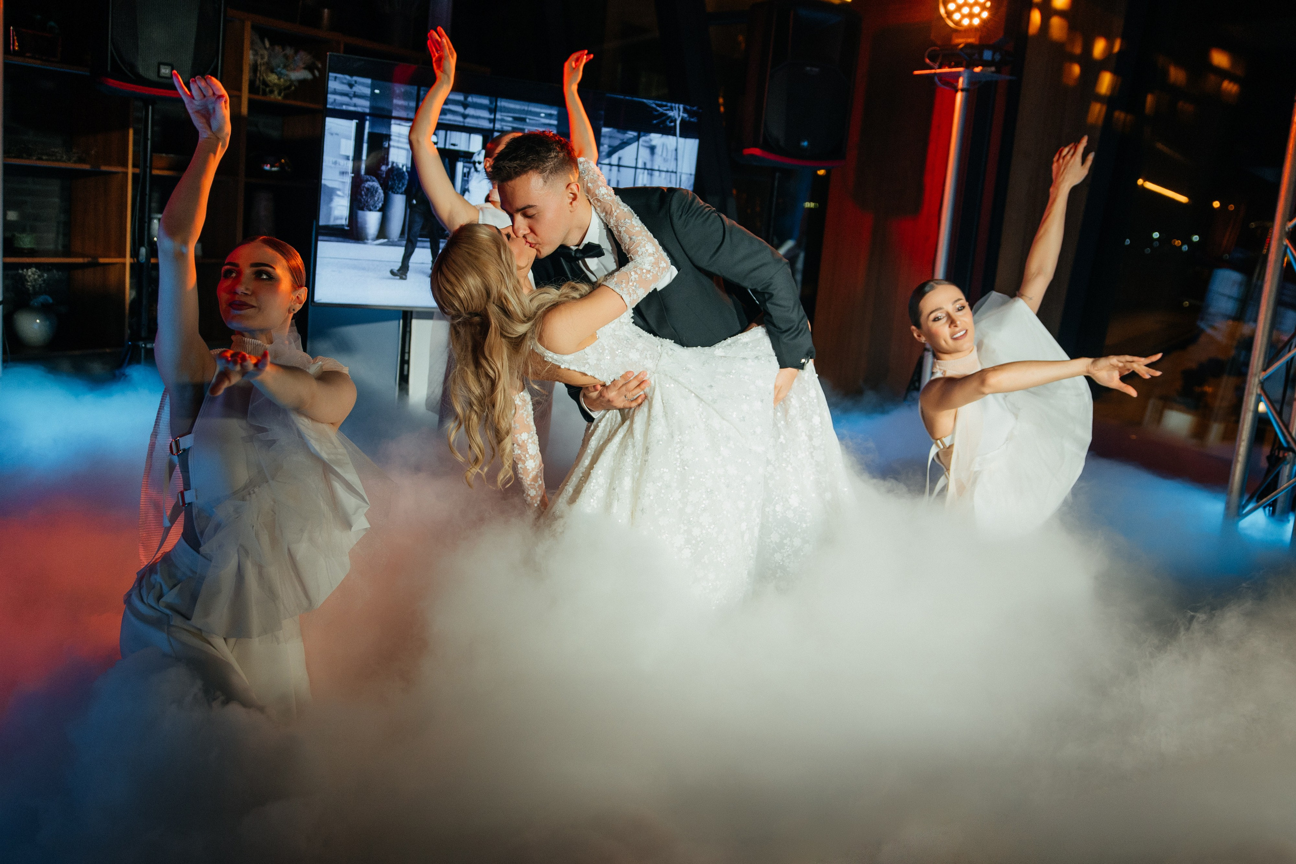 Юлия и Андрей | Свадебный день на 9 человек. Свадебный фотограф Минск РБ