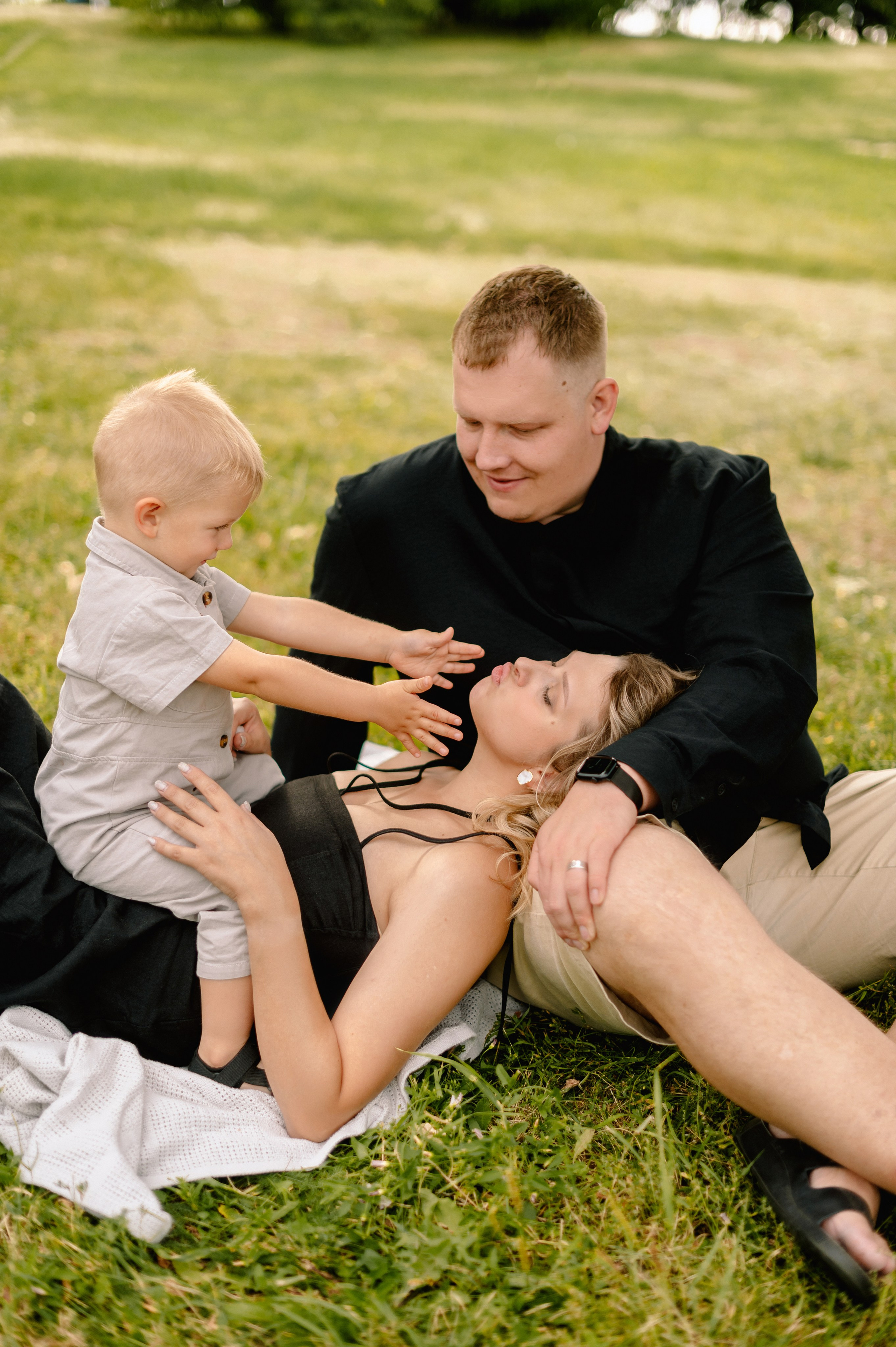 С АРОМАТОМ СКОШЕННОЙ ТРАВЫ. Шашкова Вероника / Свадебный и семейный фотограф Москва и Ярославль