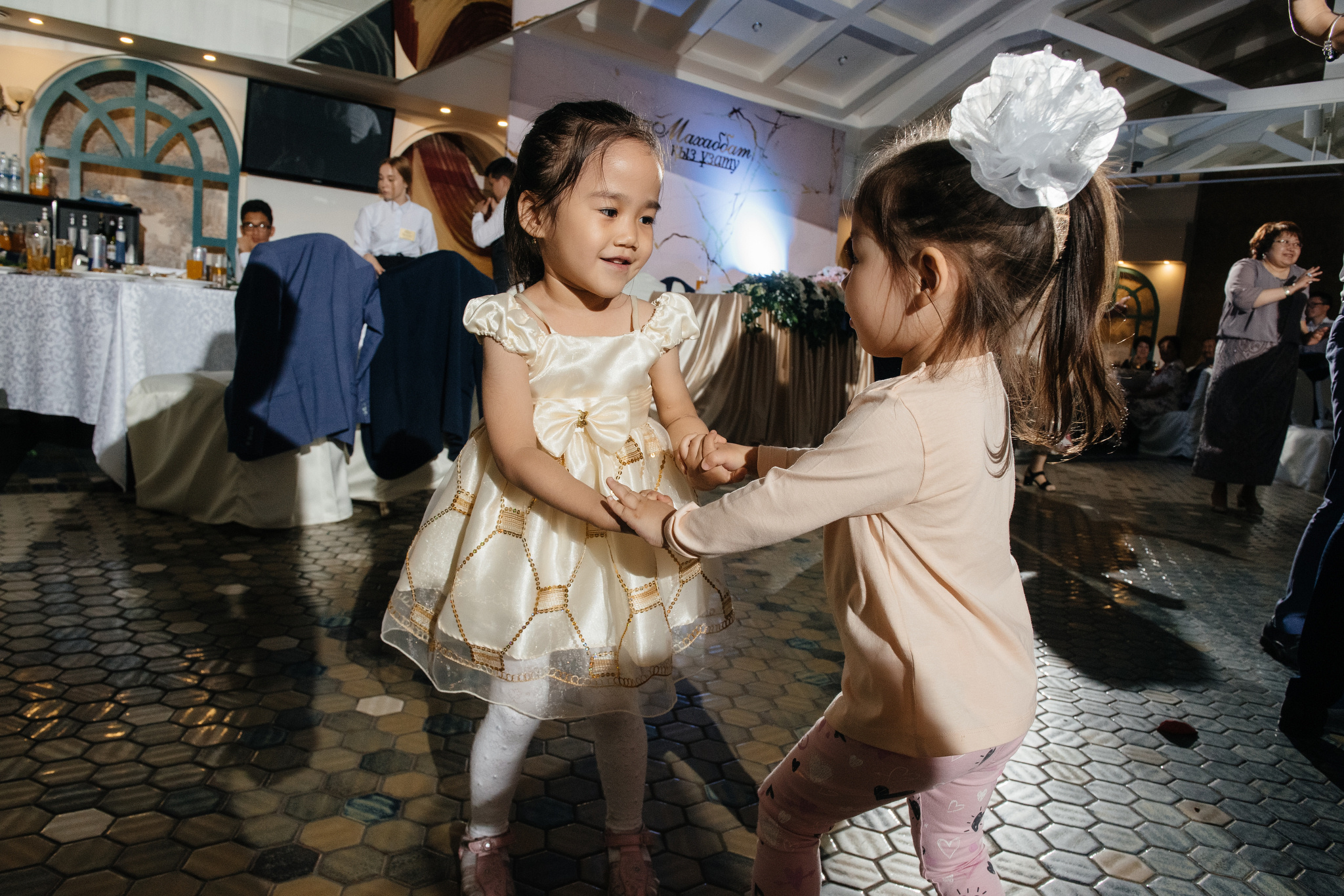 Мадияр & Махаббат. Фотограф Даурен Абилхаятов