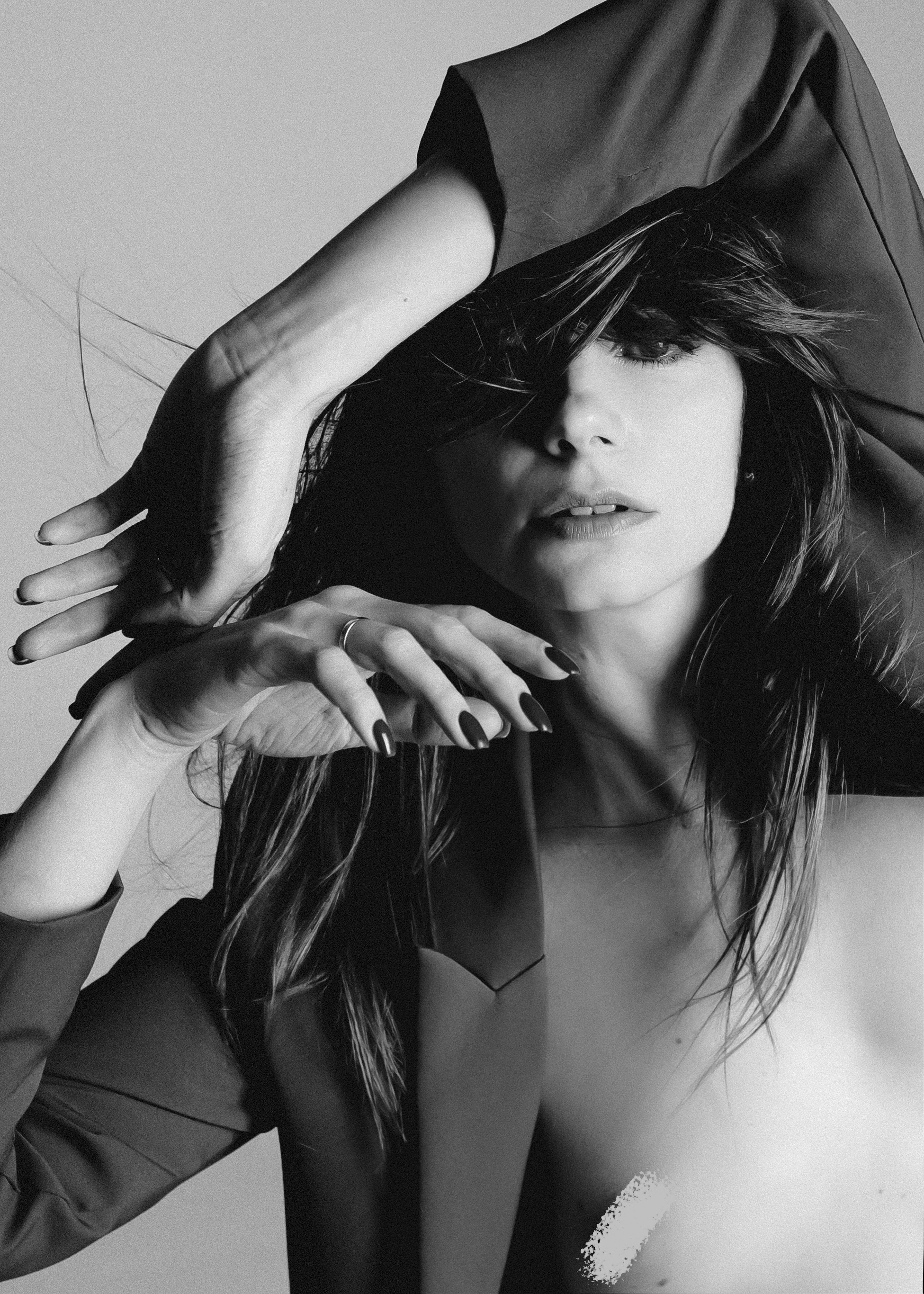 Спасибо за проявленный интерес к моему творчеству! Меня зовут Россохат