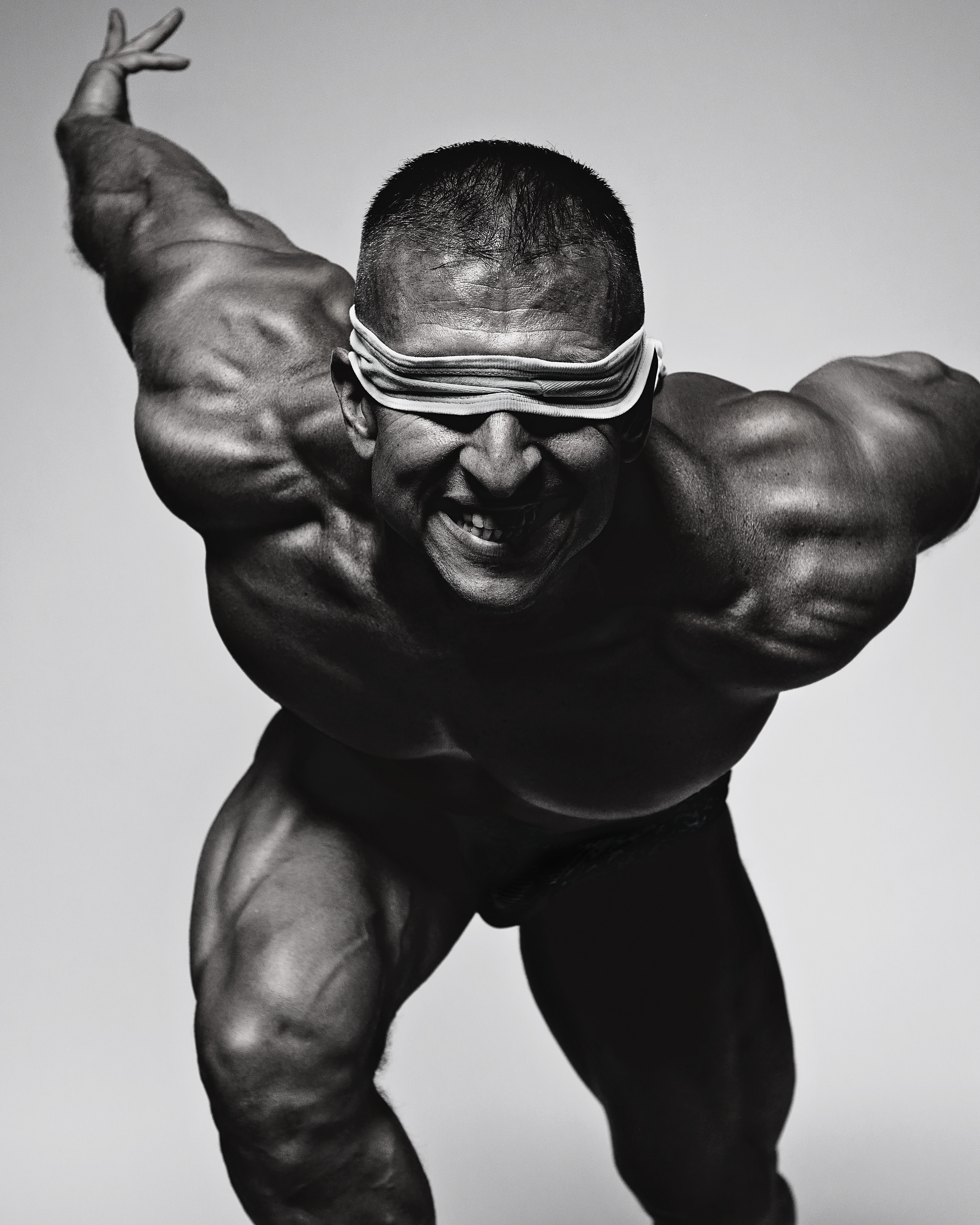 Спасибо за проявленный интерес к моему творчеству! Меня зовут Россохат