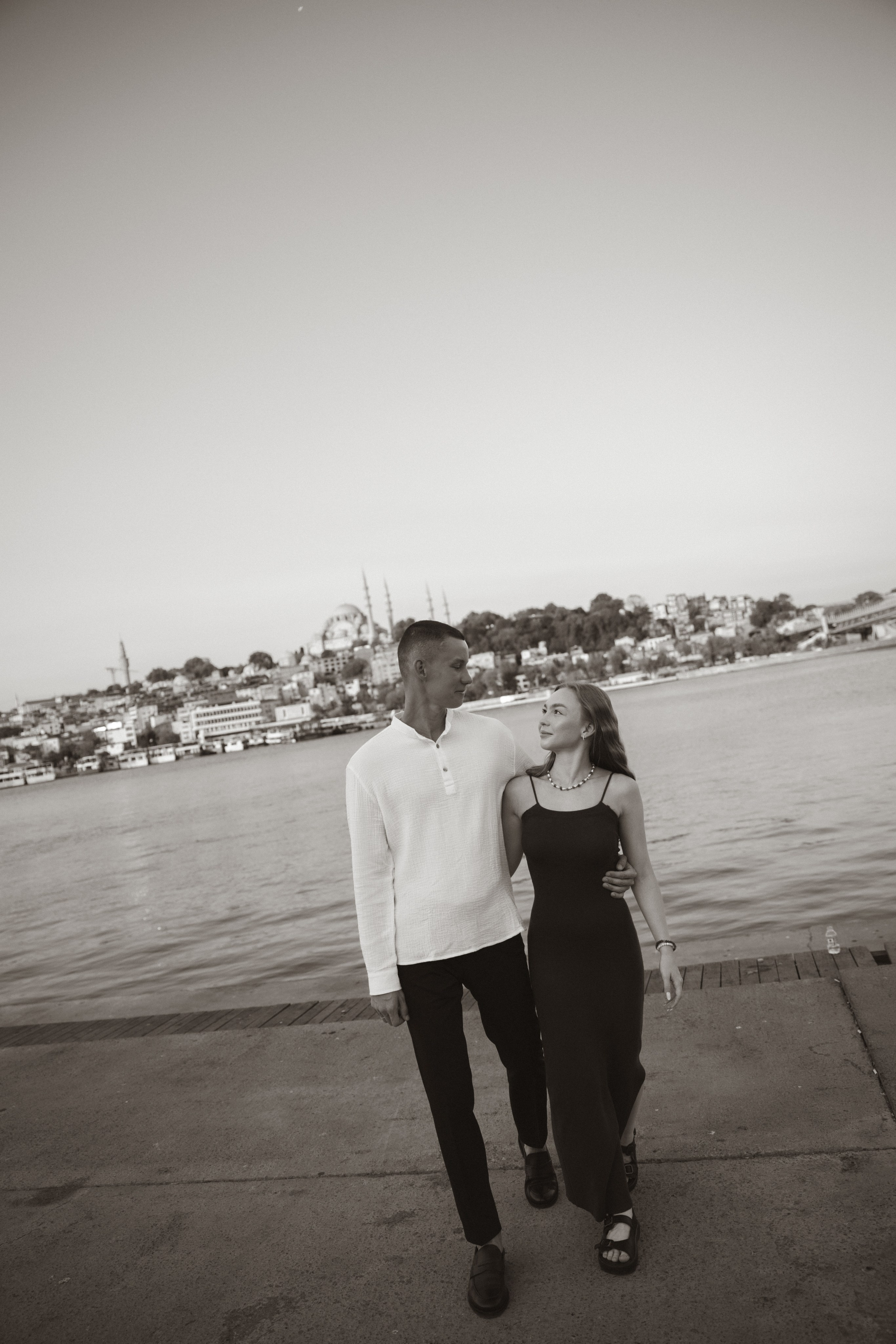 На рассвете