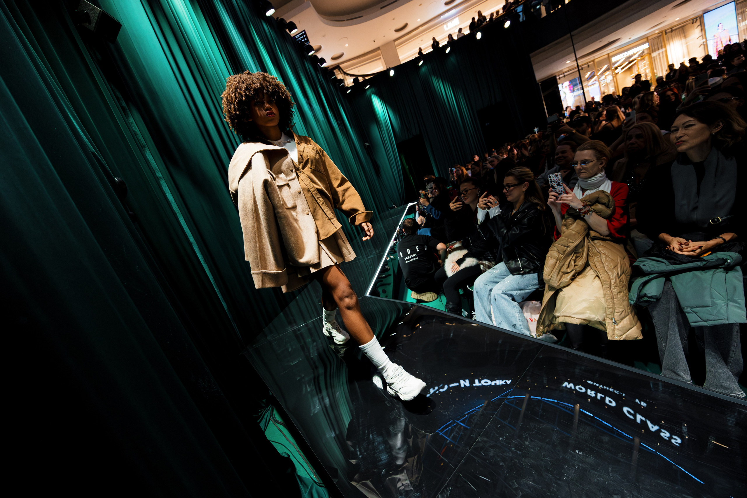 METROPOLIS x SFW 2025. Репортажный фотограф Семён Борисов | Москва