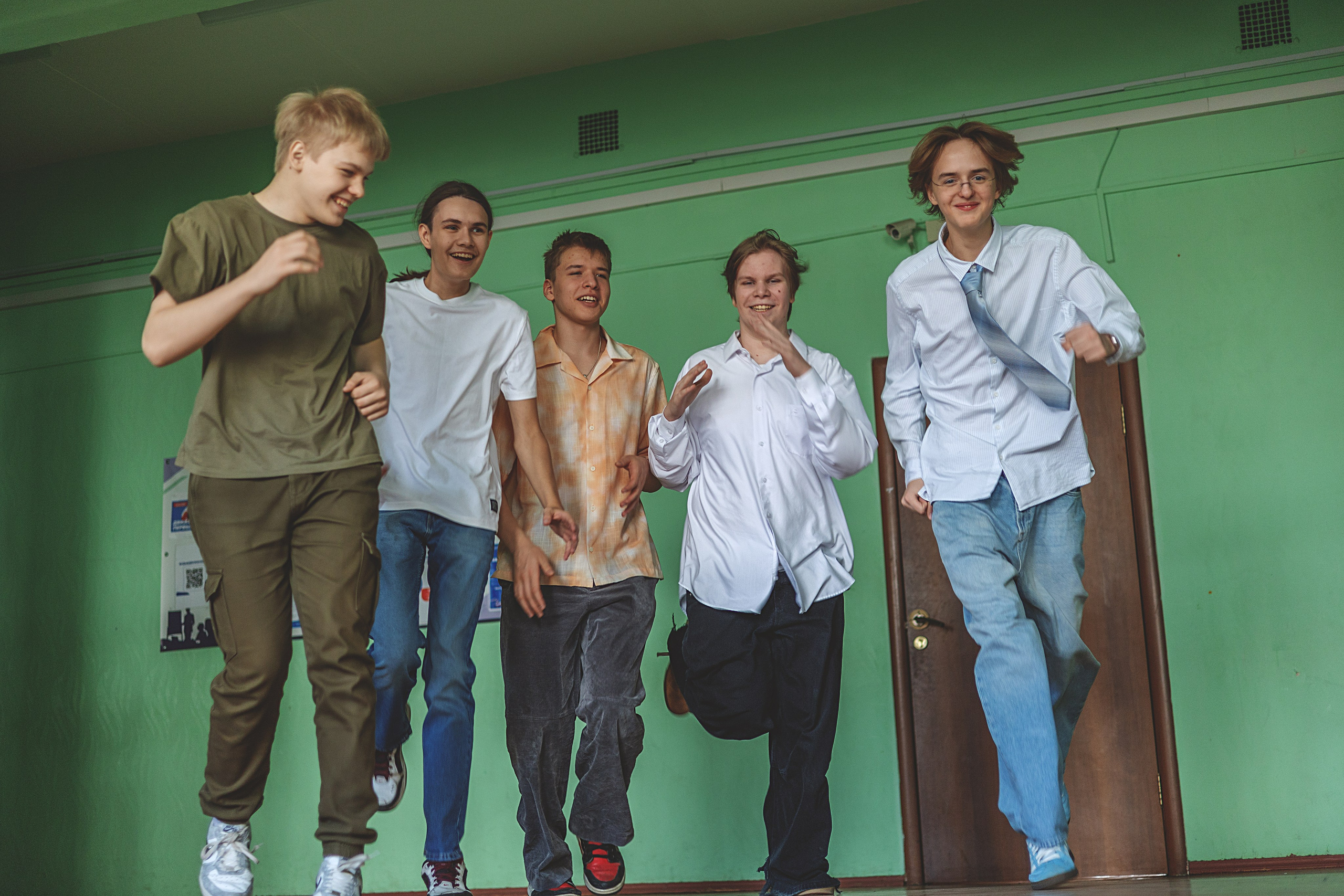 Фотосессия в школе для 9-11 классов