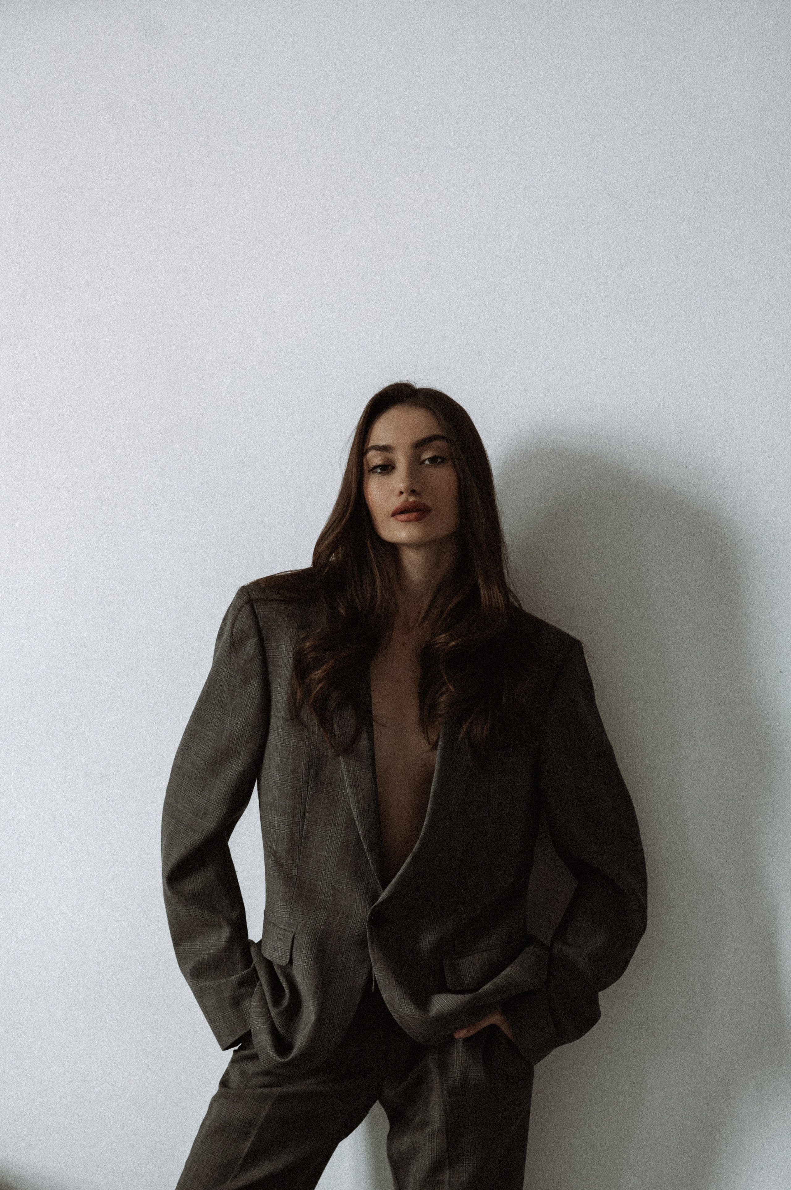 Александра, 40-42, рост 173. KED Production — продакшн из СПб. Создаём фото, видео и контент, который помогает брендам и селлерам продавать больше