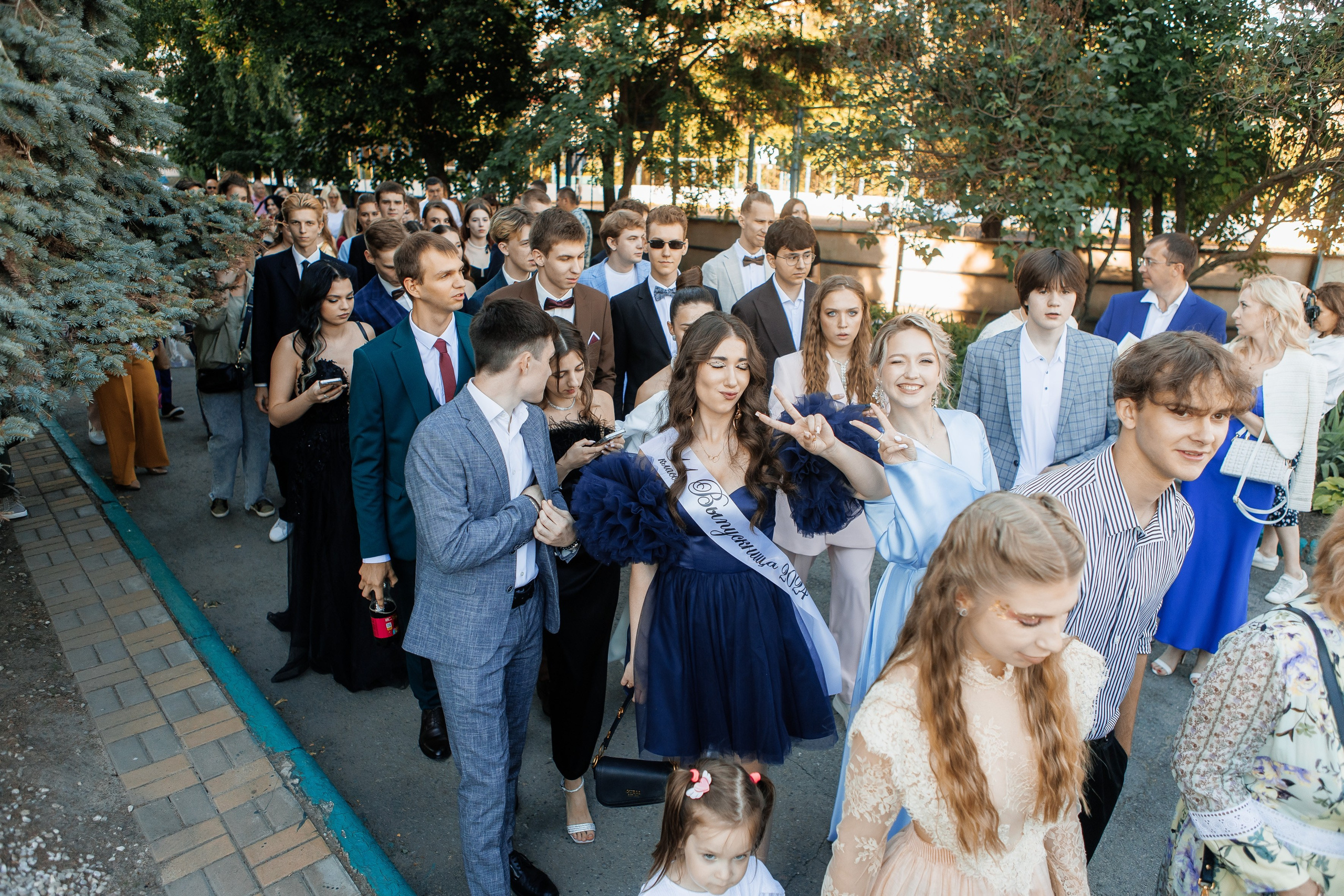 Выпускной Гимназия 12 2024 г. Свадебный и портретный Фотограф в Липецке Дмитрий Котюков