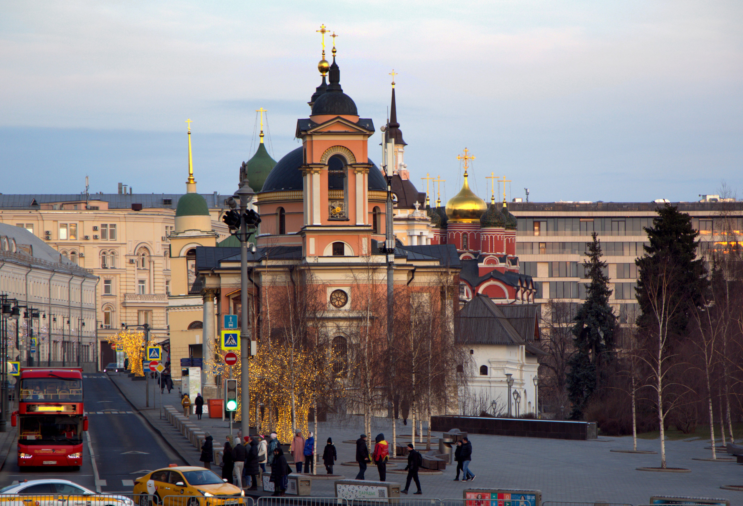 МОЙ ГОРОД. ФОТОГРАФ В МОСКВЕ СТАНИСЛАВ КОБЗЕВ