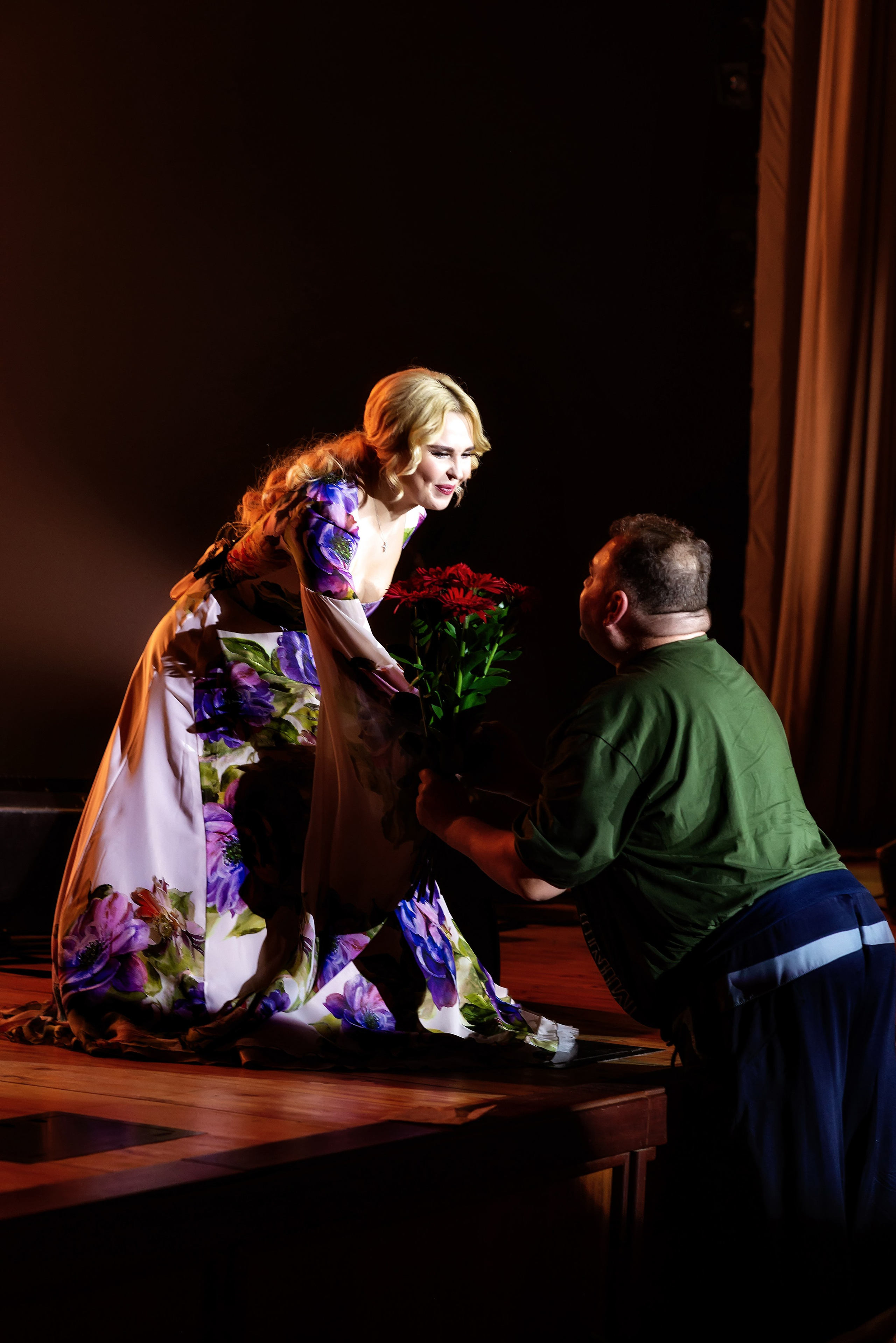 Концерт Пелагеи. Школьный, фэшн фотограф в Тюмени и в России Ирина Королева