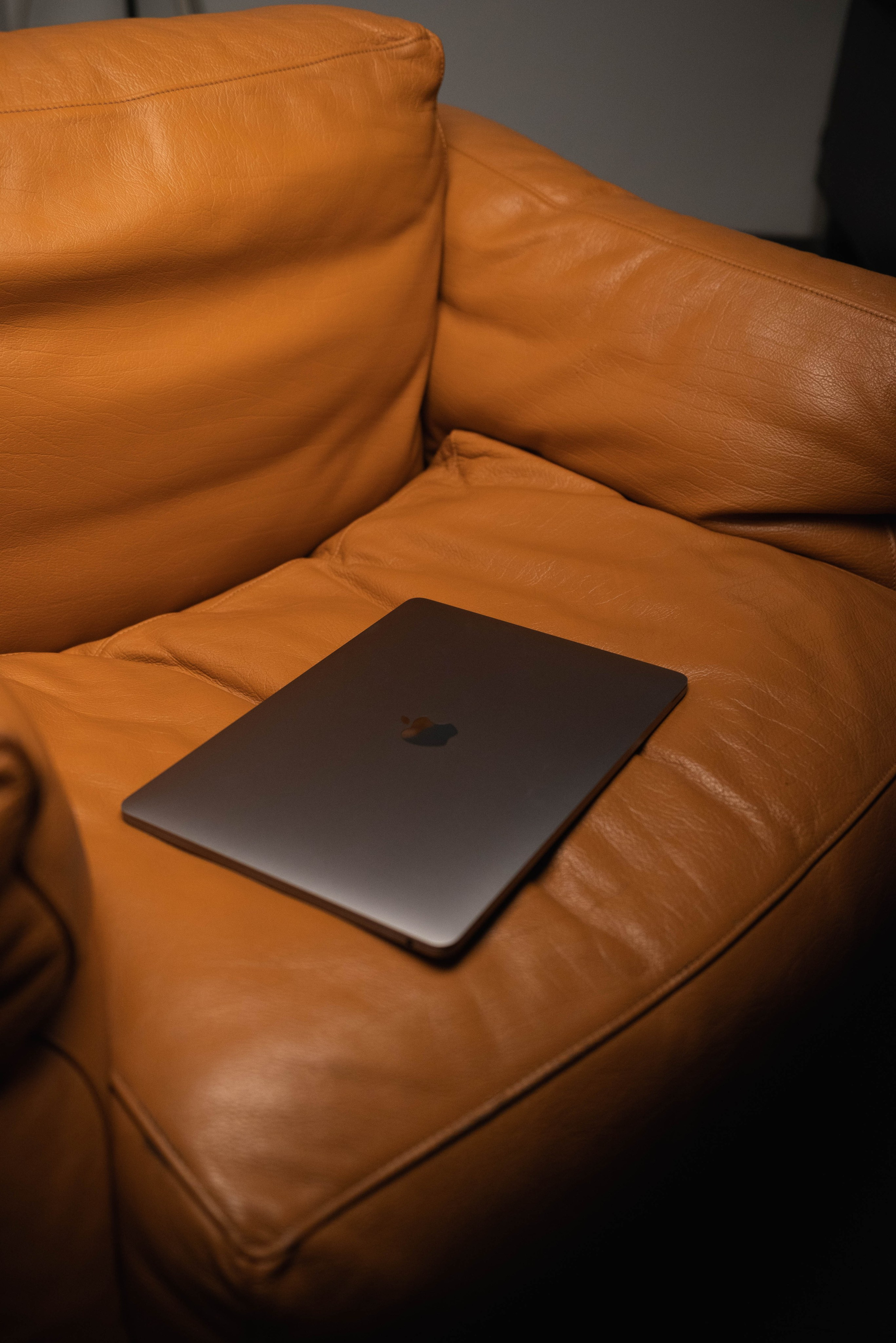 Полина Возиян (съемка для блога юриста @ation.law). Фотограф Москва Настя Профотовна. Репортажные, свадебные и контент фотосессии